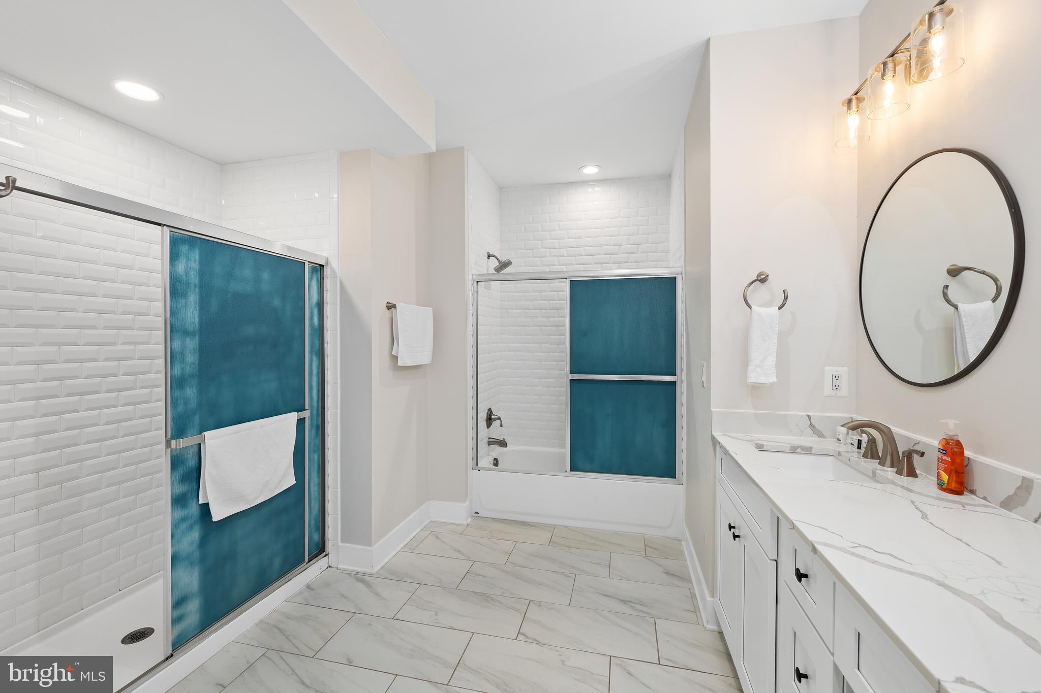 SUMMERVIEW POINT - Residential