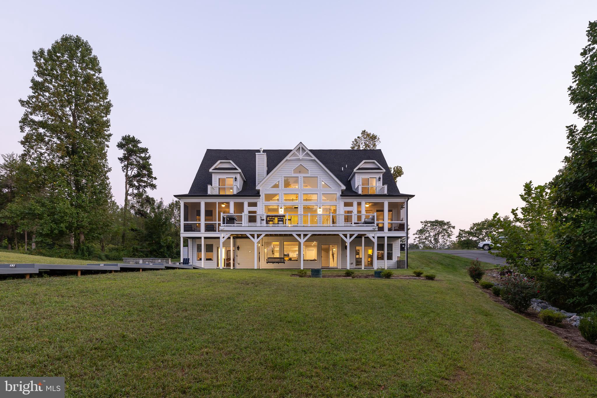 SUMMERVIEW POINT - Residential