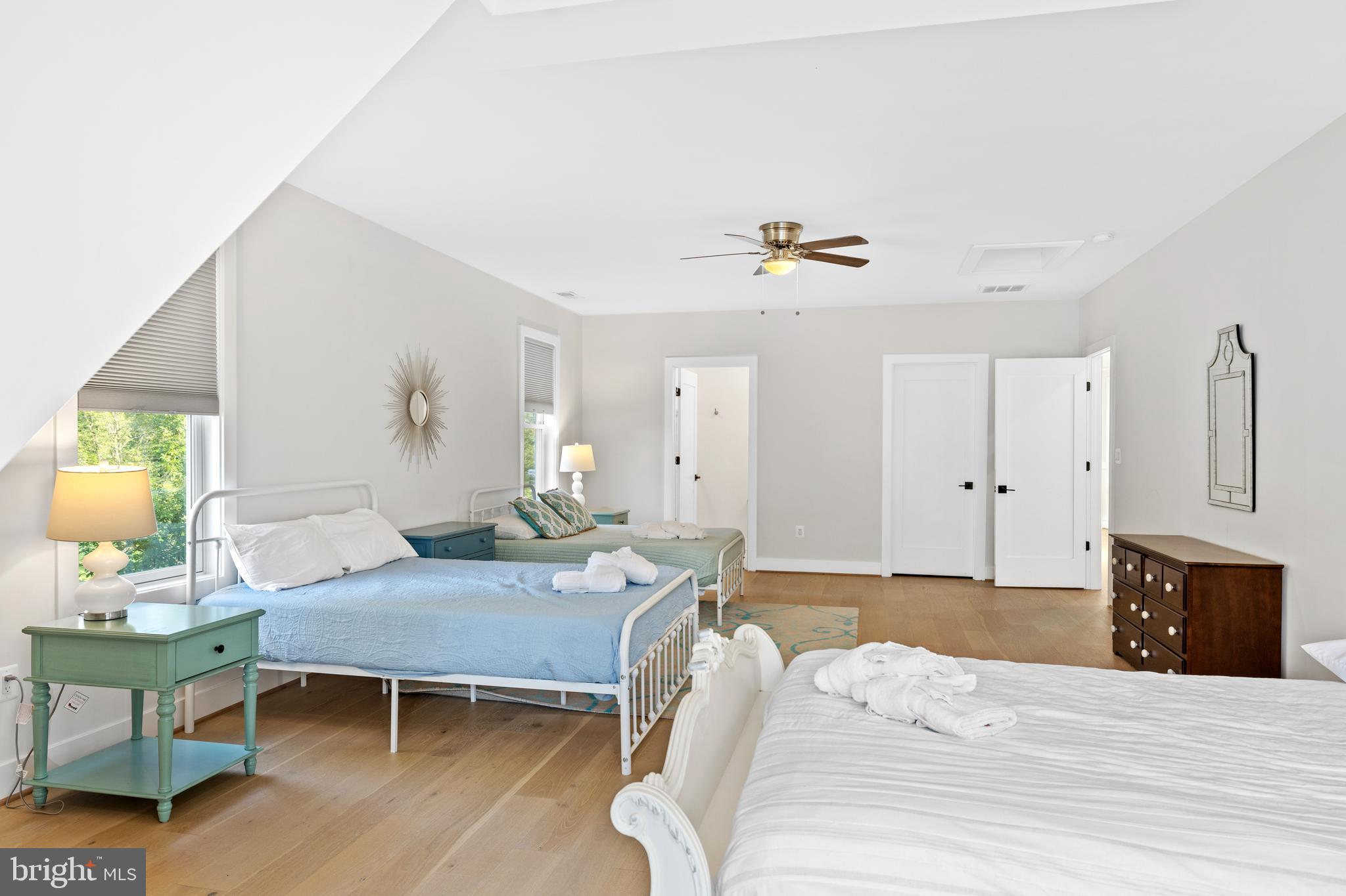 SUMMERVIEW POINT - Residential