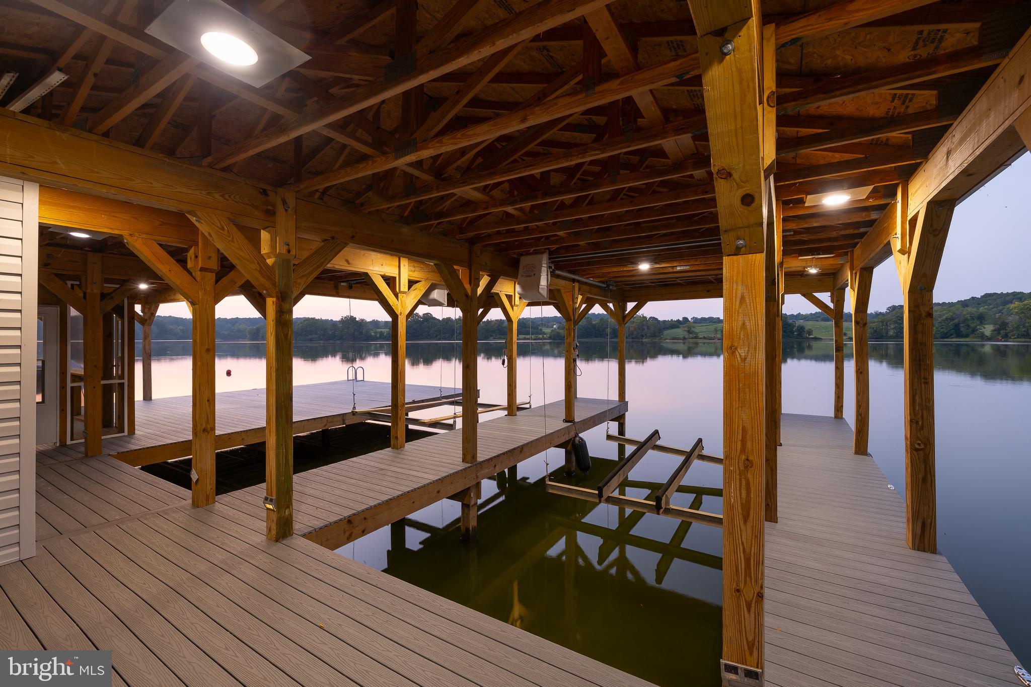 SUMMERVIEW POINT - Residential