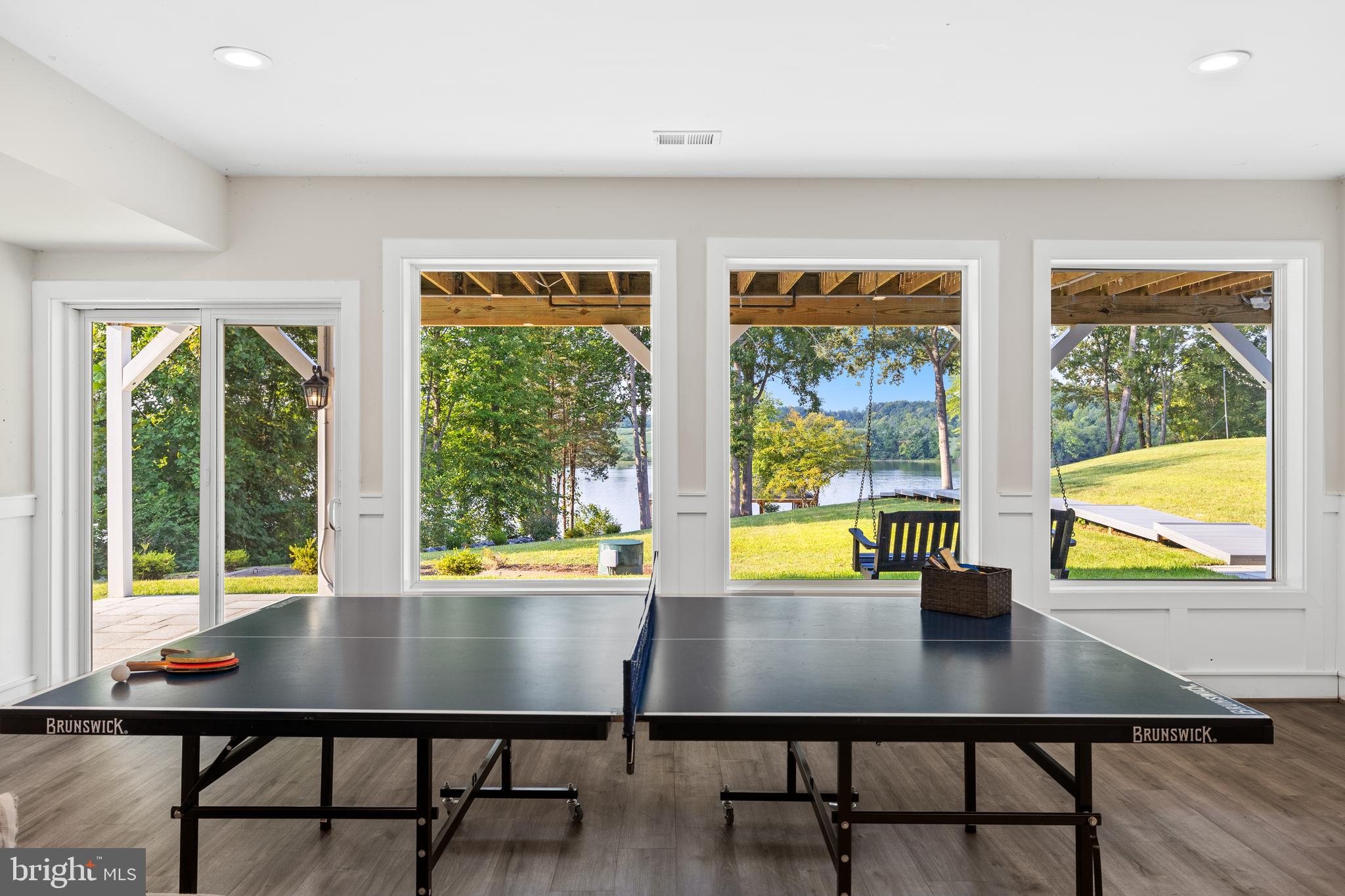 SUMMERVIEW POINT - Residential