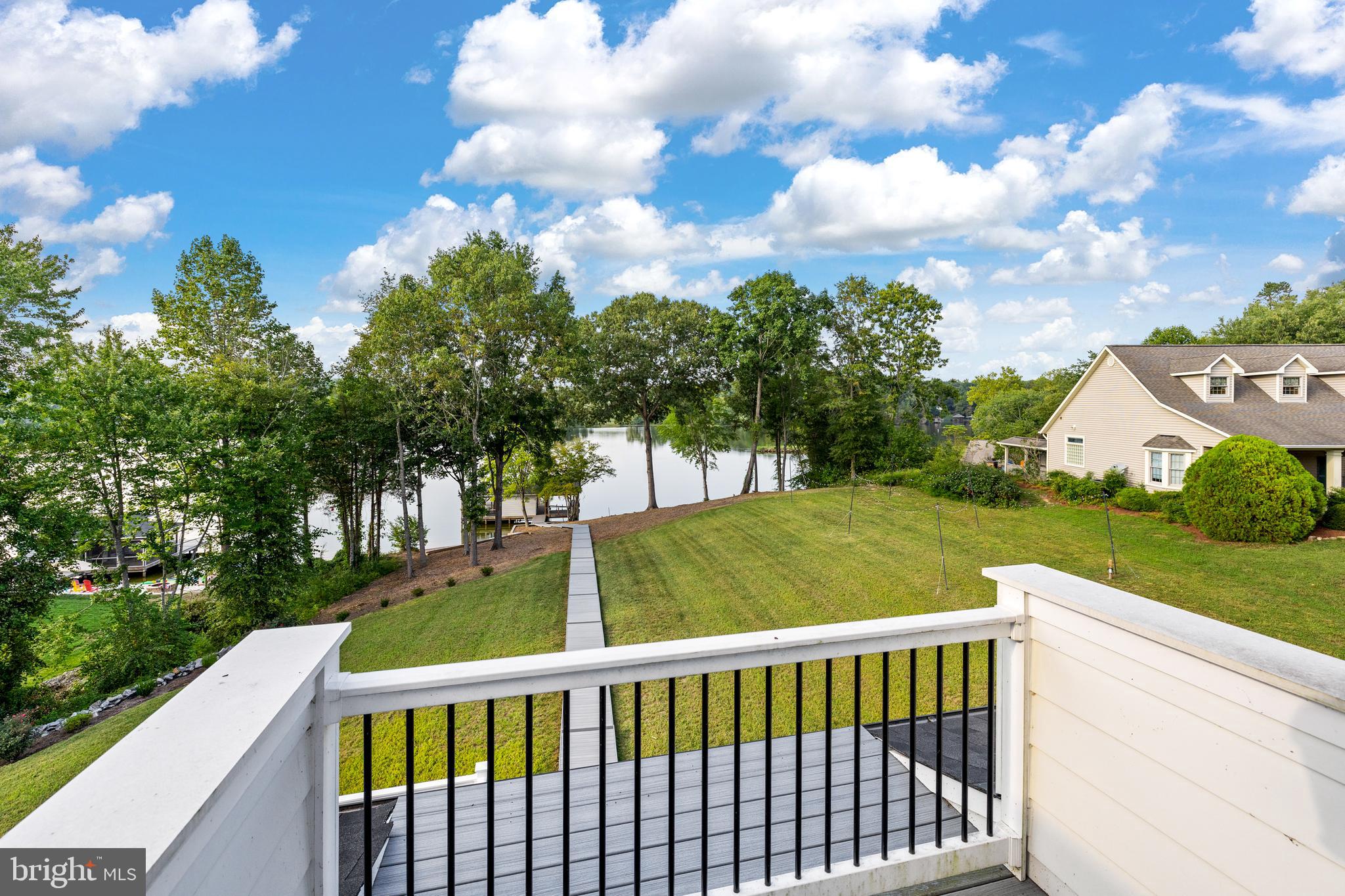 SUMMERVIEW POINT - Residential