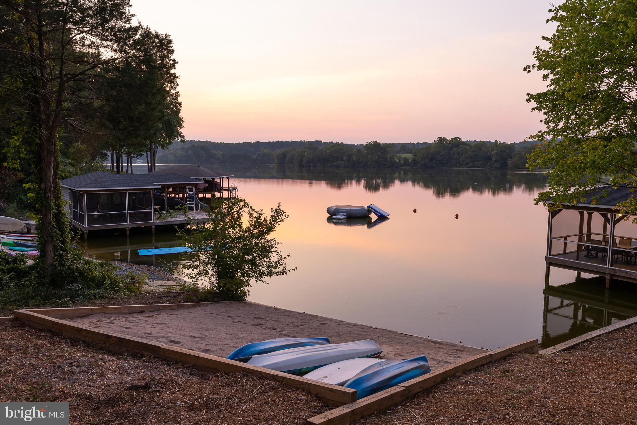 SUMMERVIEW POINT - Residential