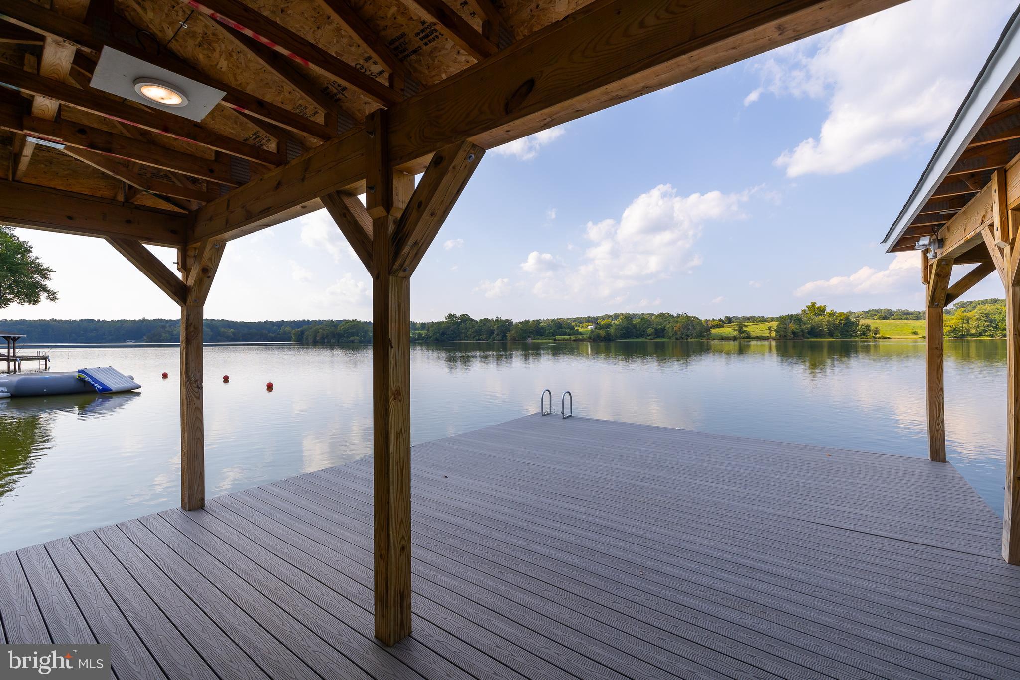 SUMMERVIEW POINT - Residential