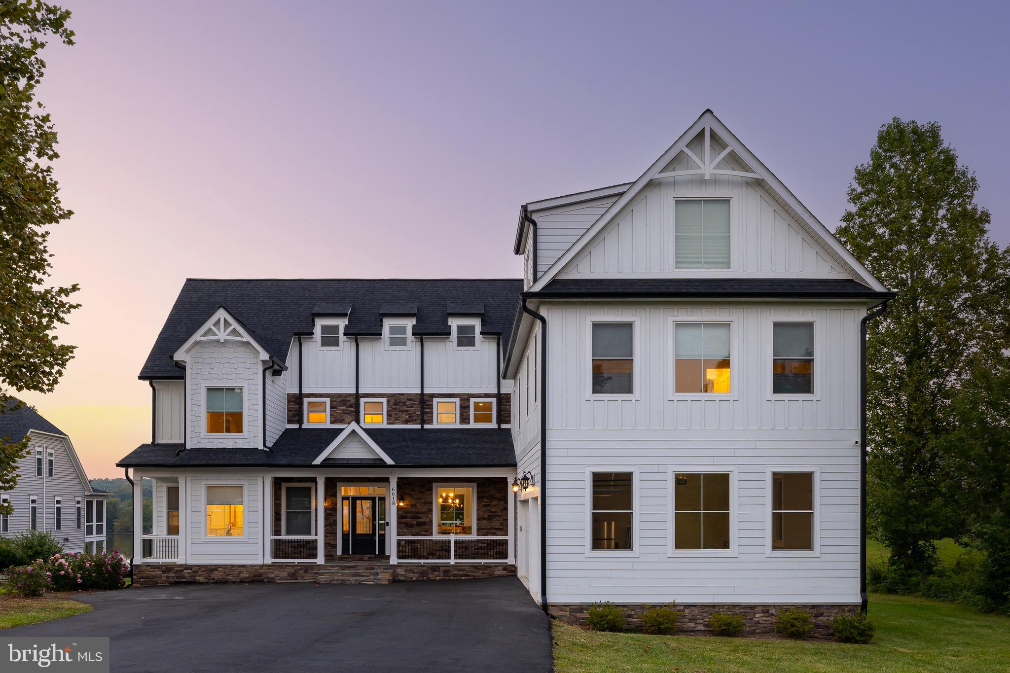 SUMMERVIEW POINT - Residential