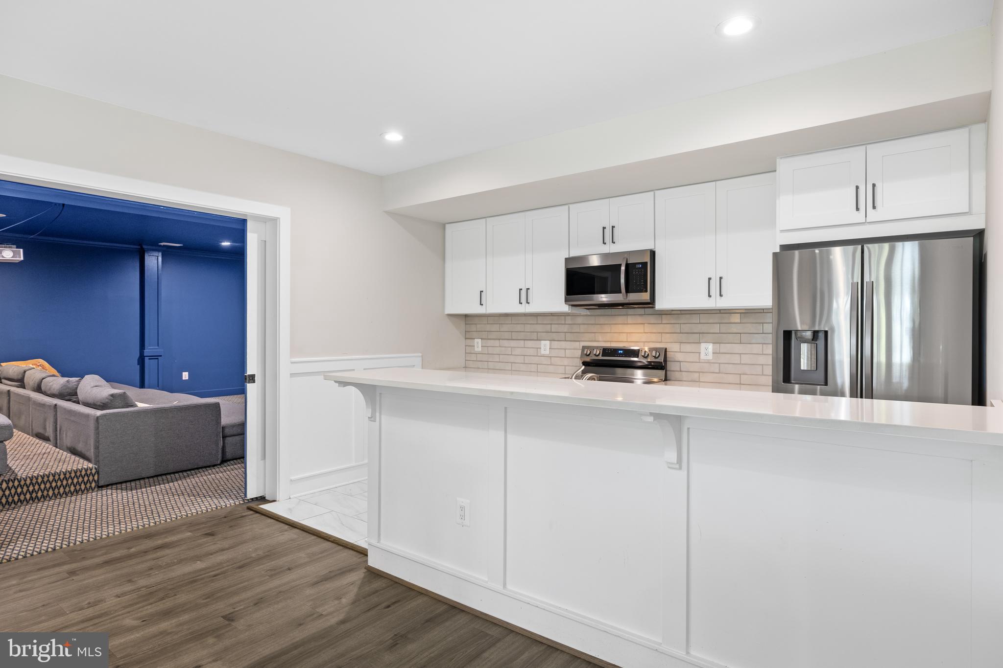 SUMMERVIEW POINT - Residential