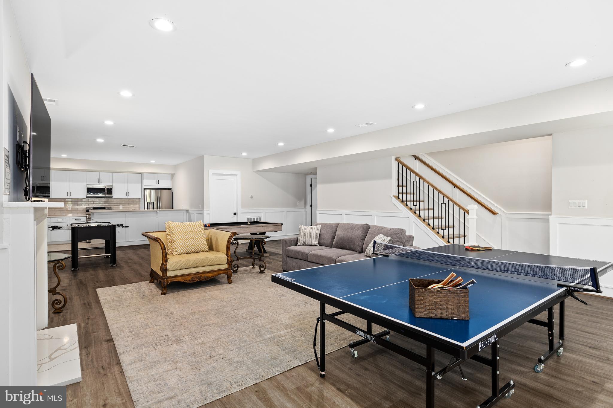 SUMMERVIEW POINT - Residential