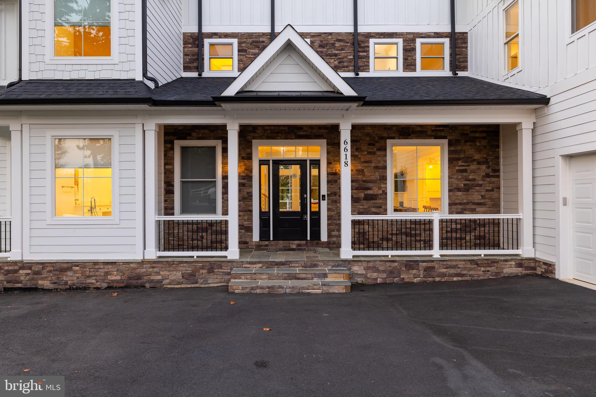 SUMMERVIEW POINT - Residential