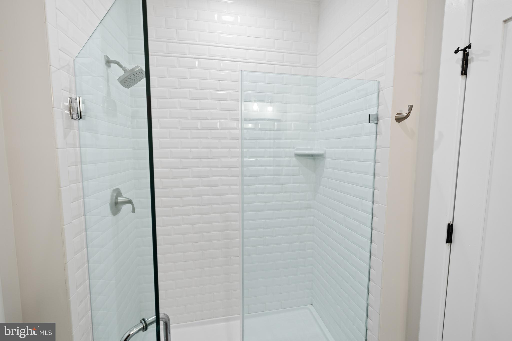 SUMMERVIEW POINT - Residential