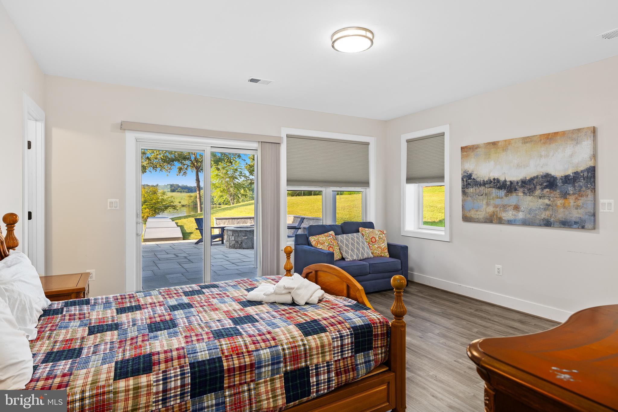 SUMMERVIEW POINT - Residential