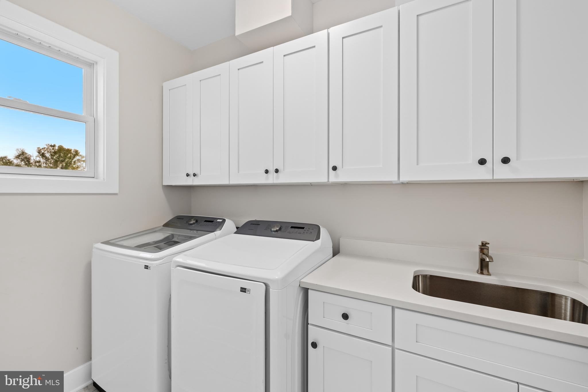 SUMMERVIEW POINT - Residential