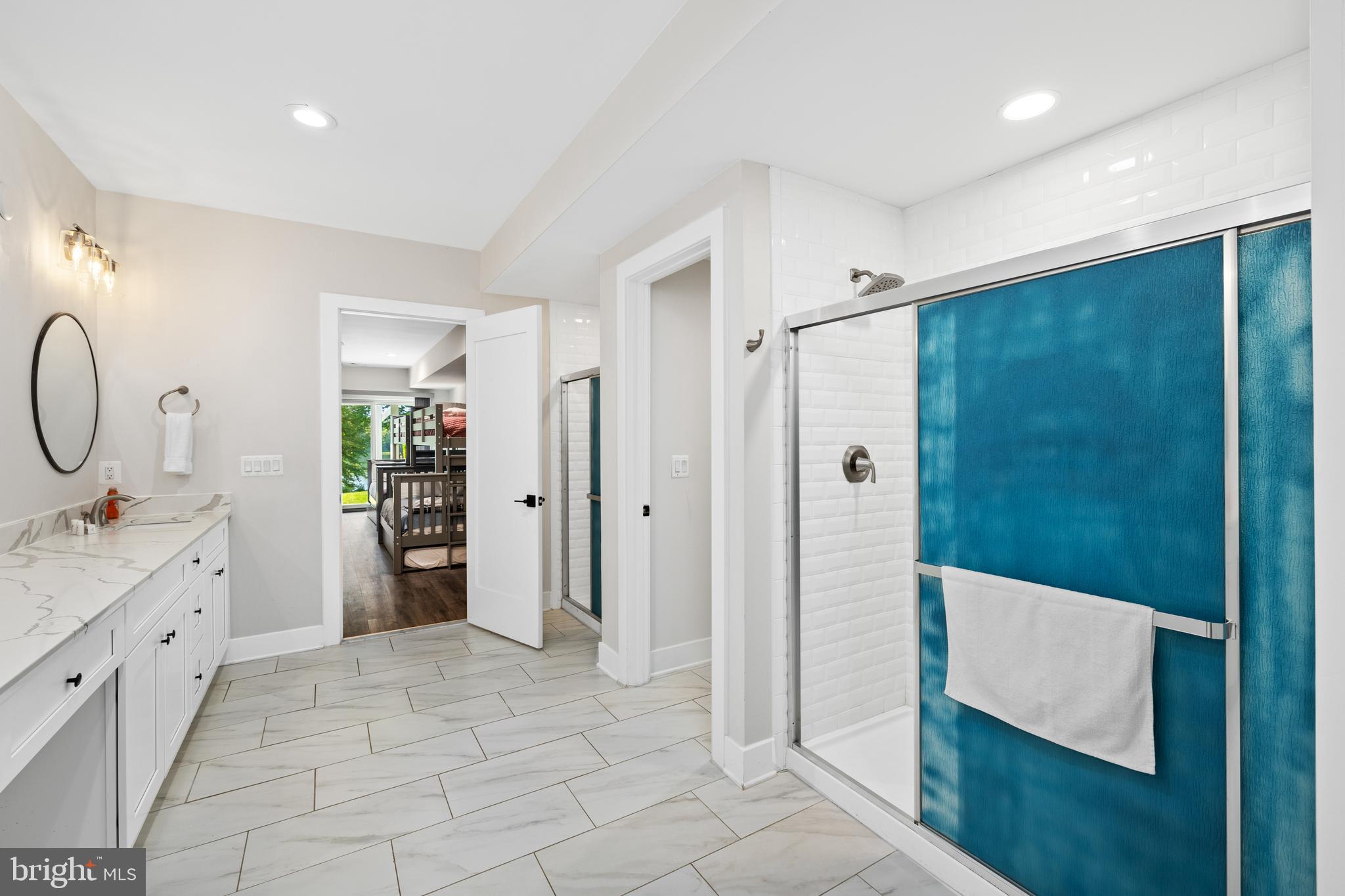 SUMMERVIEW POINT - Residential