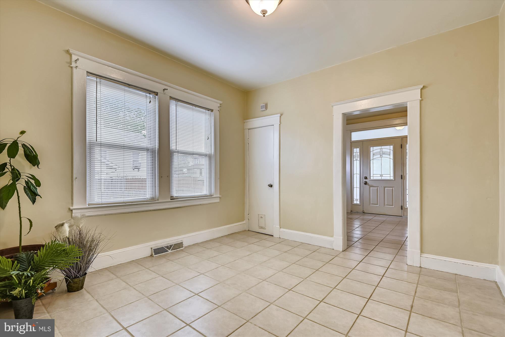 LORRAINE PARK - Residential