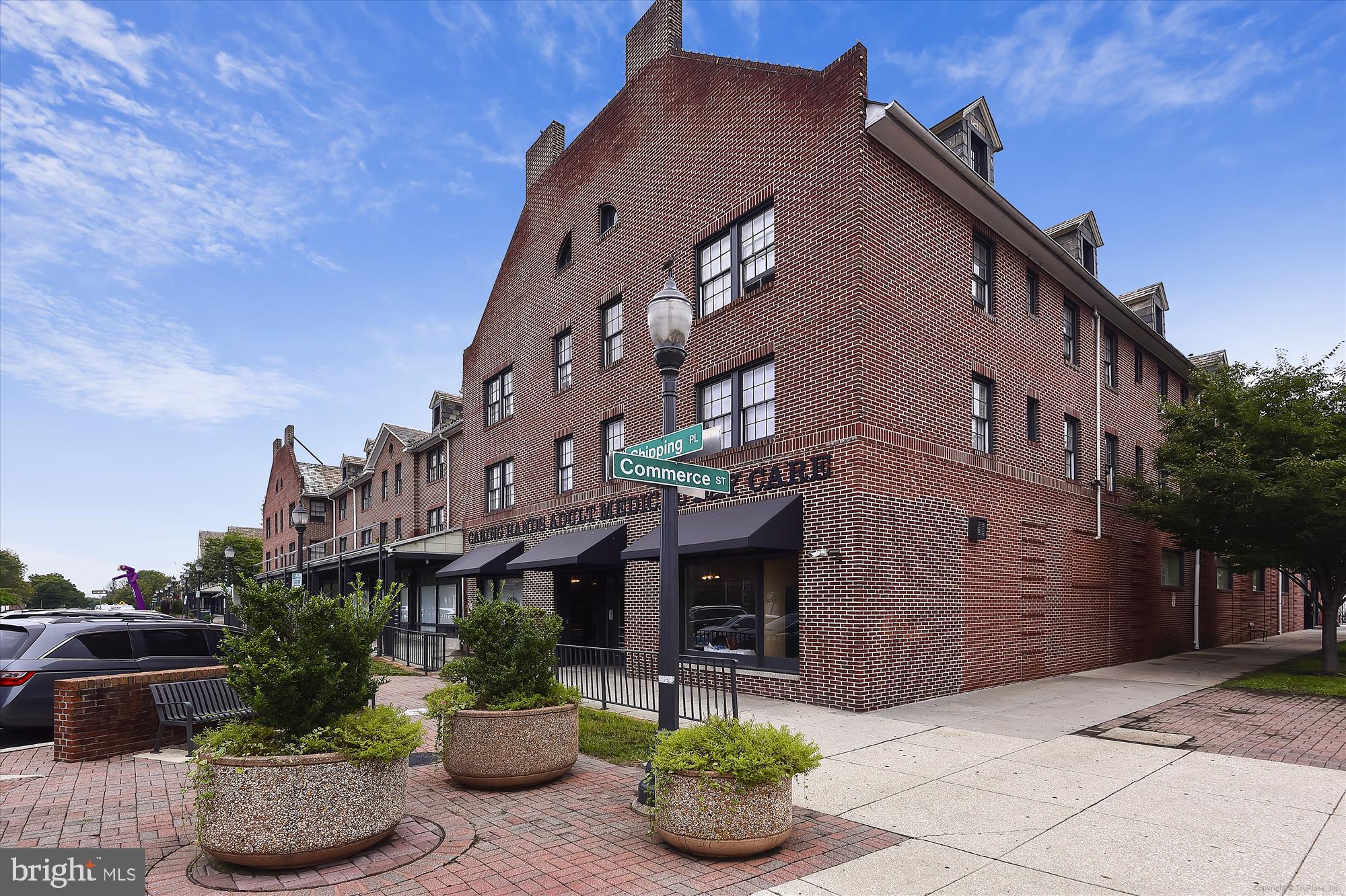 LORRAINE PARK - Residential