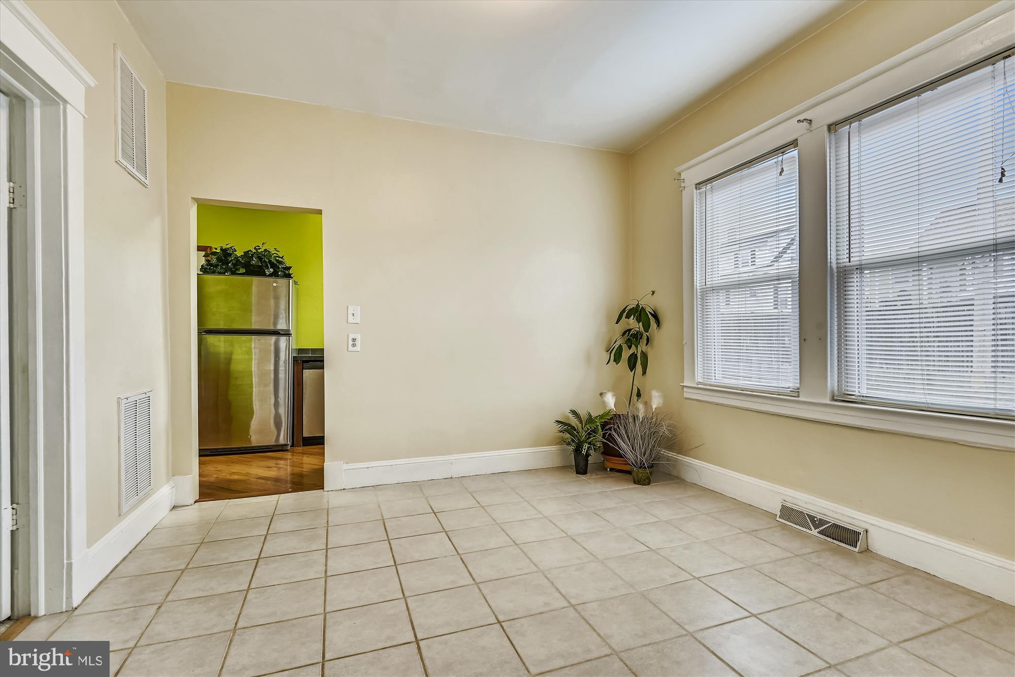 LORRAINE PARK - Residential