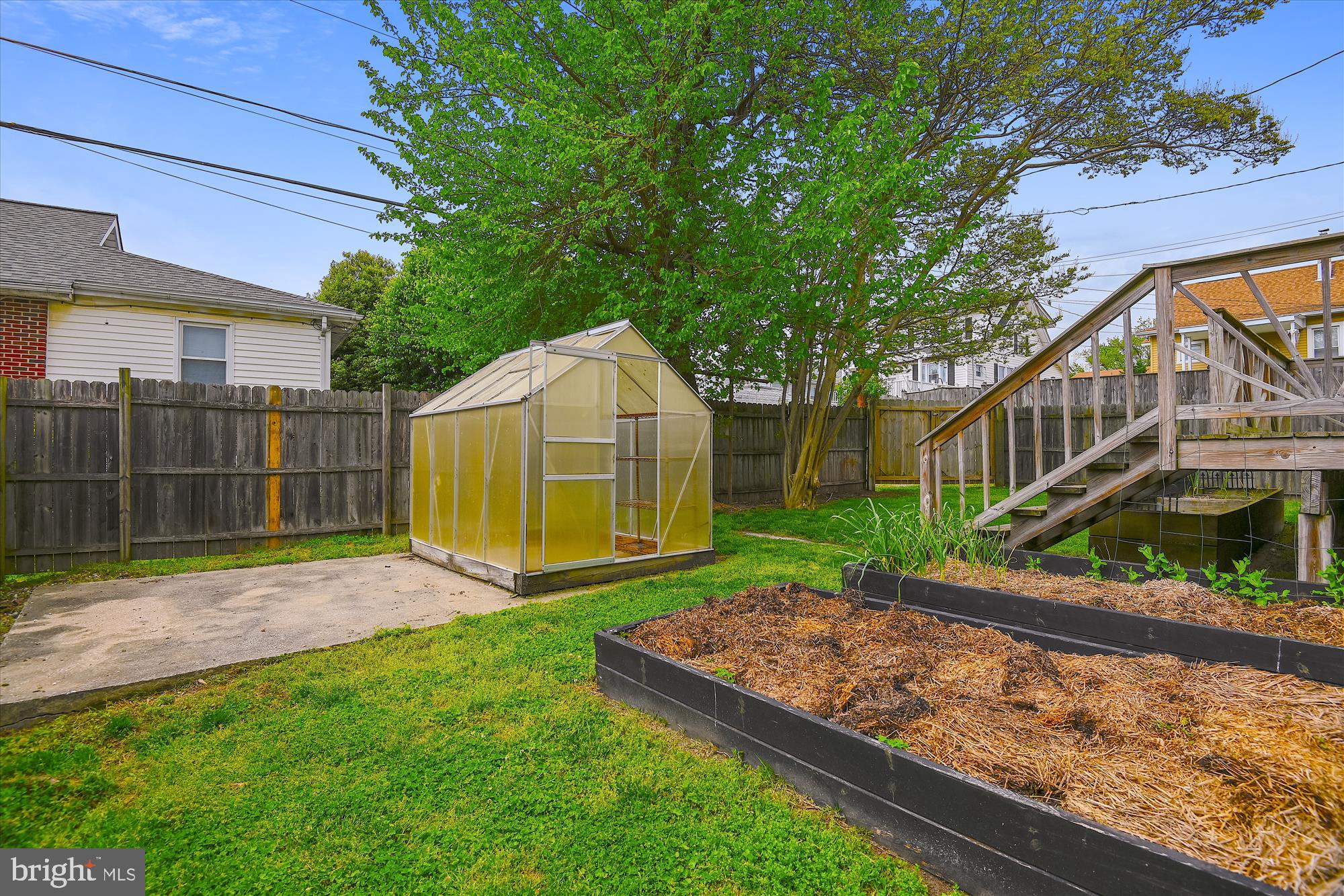 LORRAINE PARK - Residential