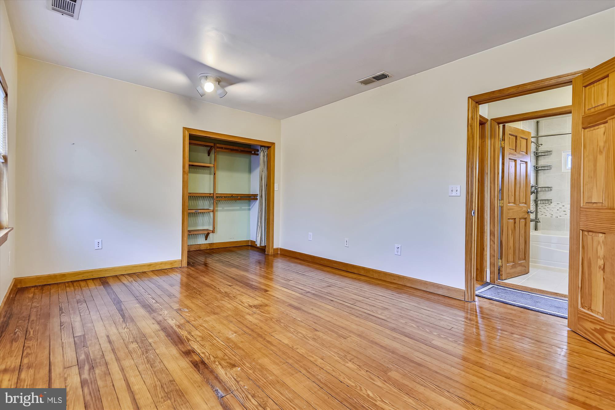 LORRAINE PARK - Residential