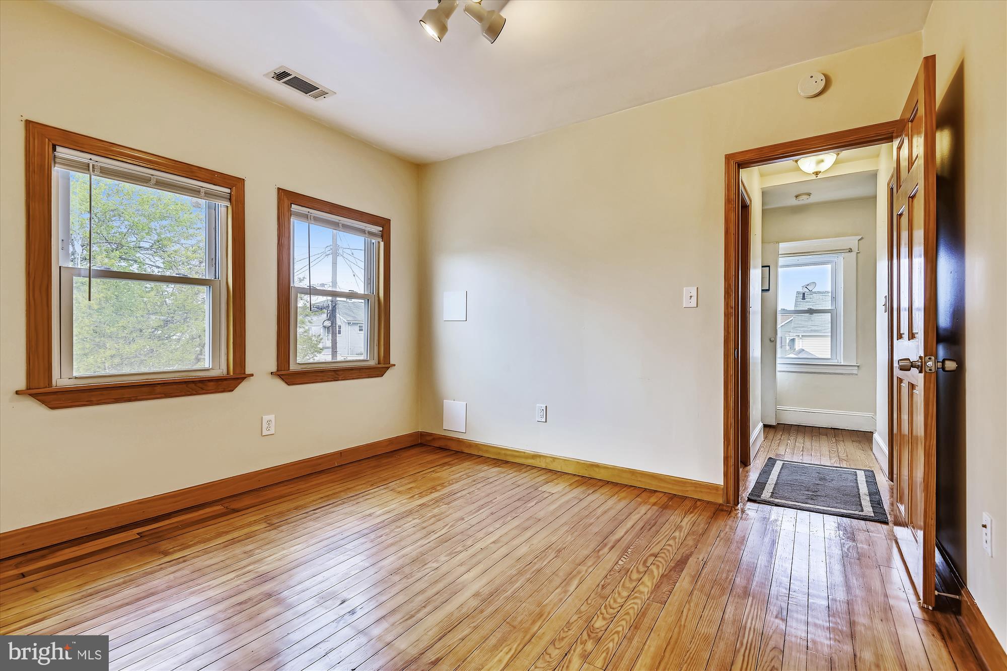 LORRAINE PARK - Residential