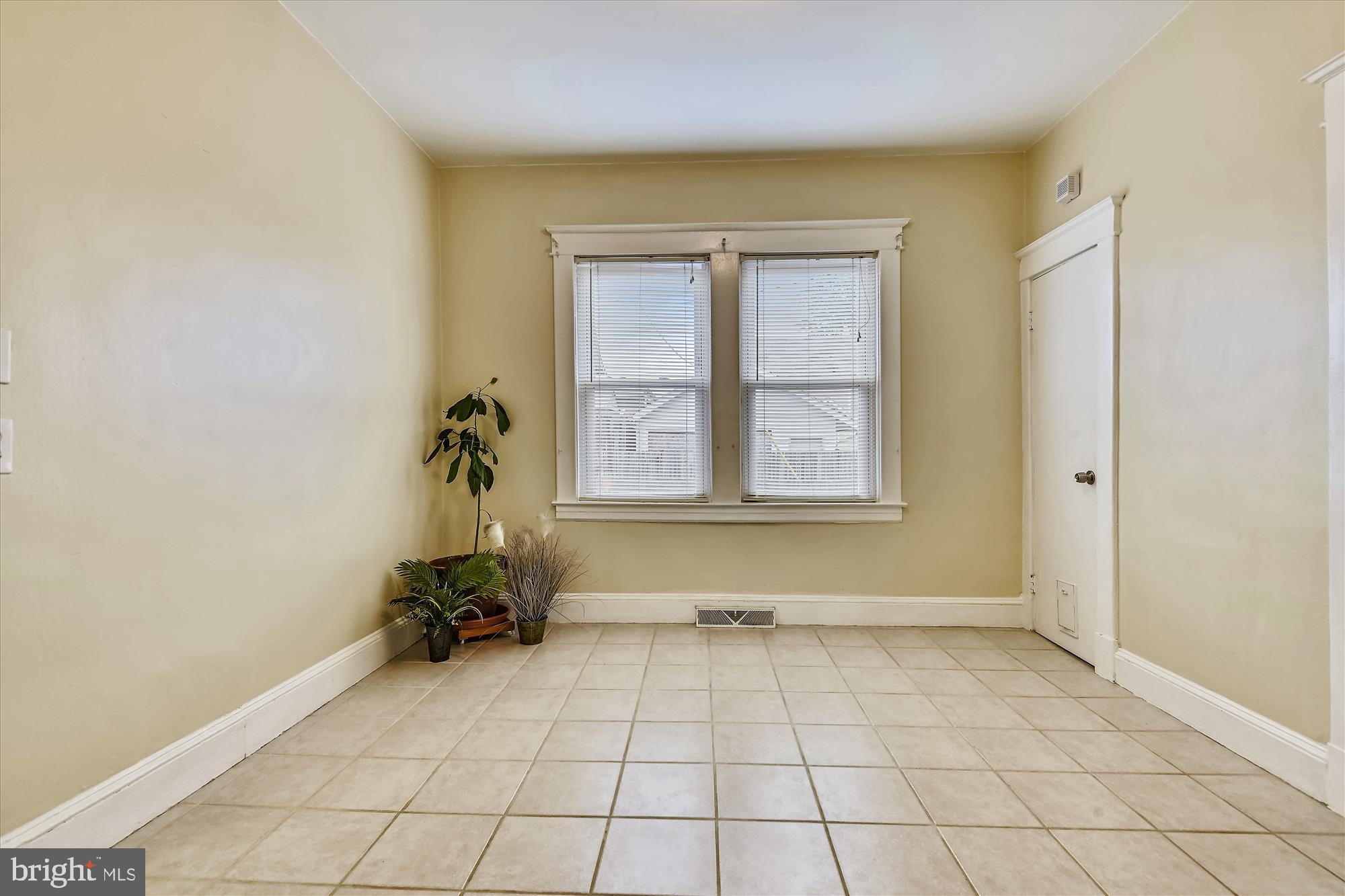 LORRAINE PARK - Residential