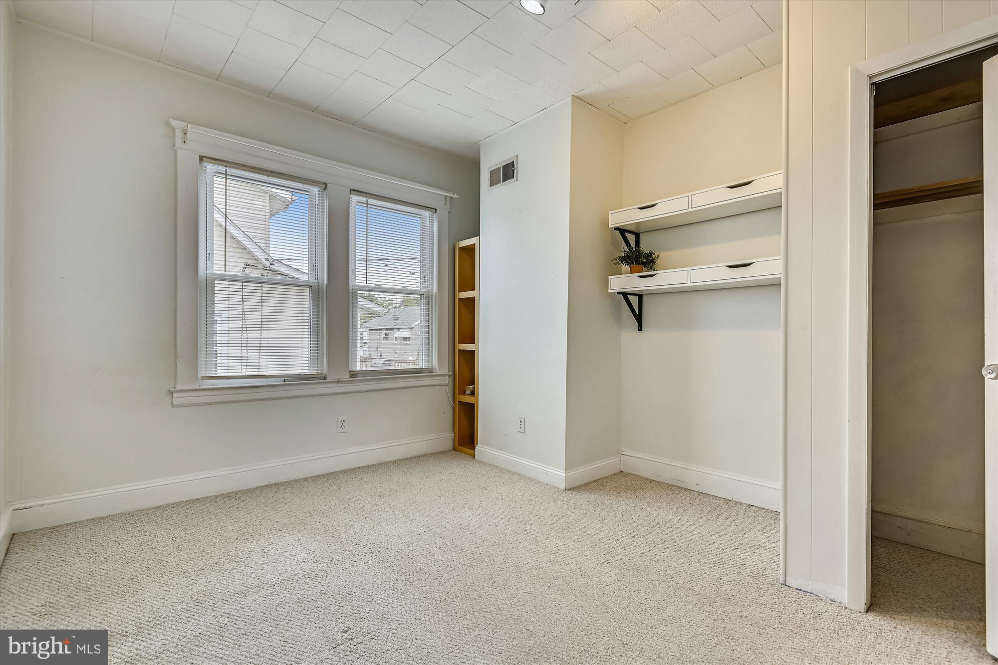 LORRAINE PARK - Residential