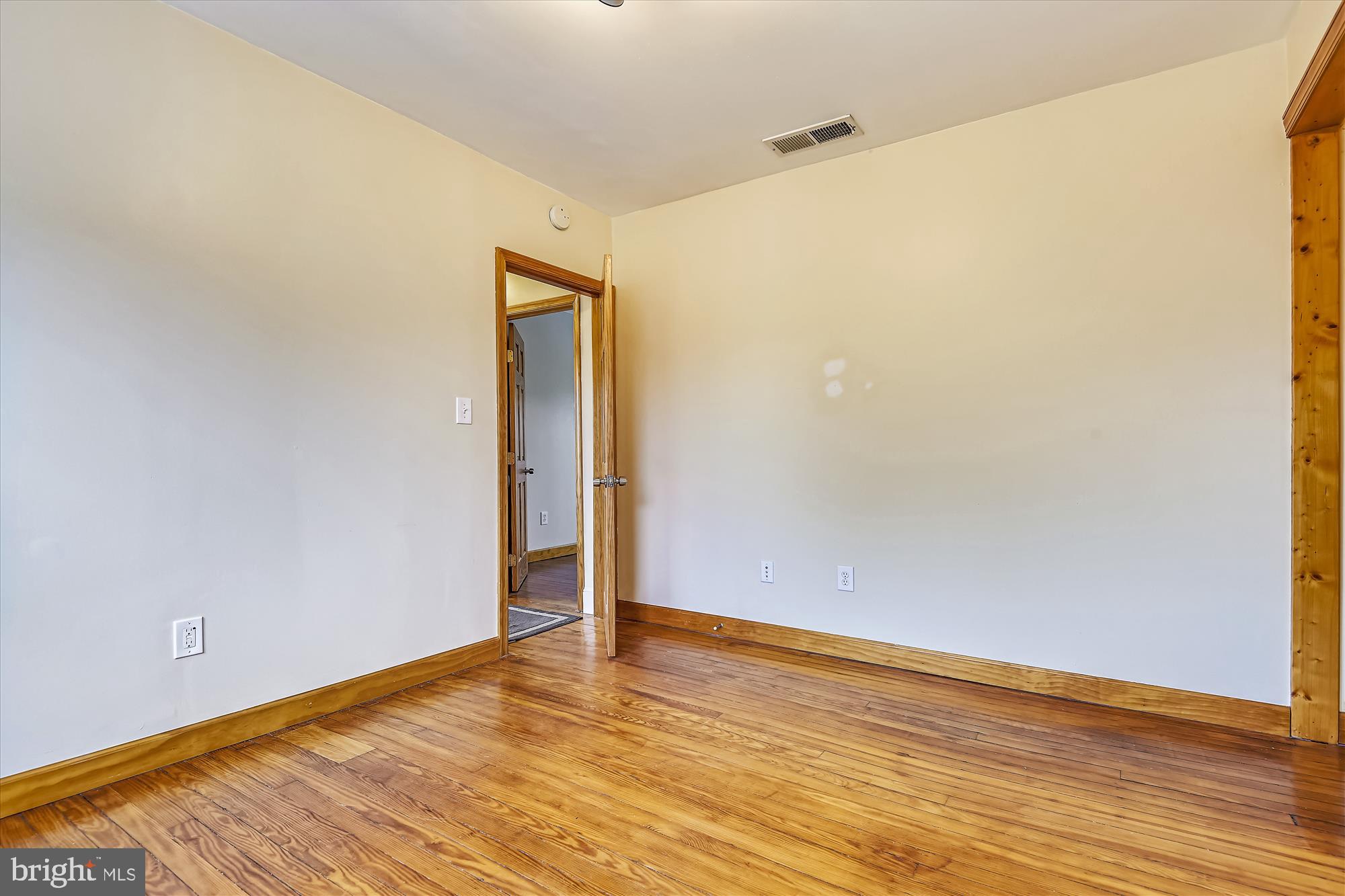 LORRAINE PARK - Residential