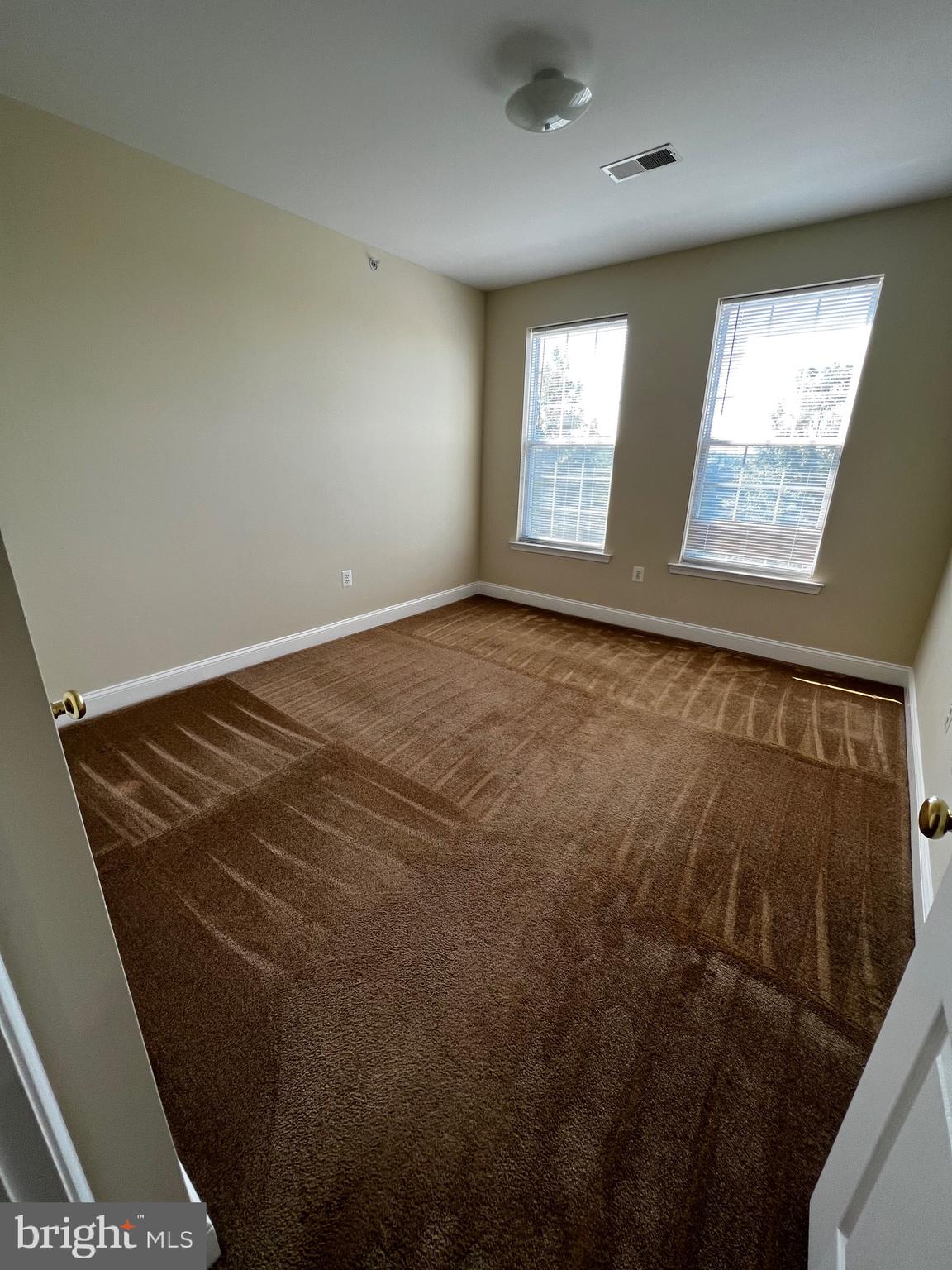 RIVER HILL - Residential Lease