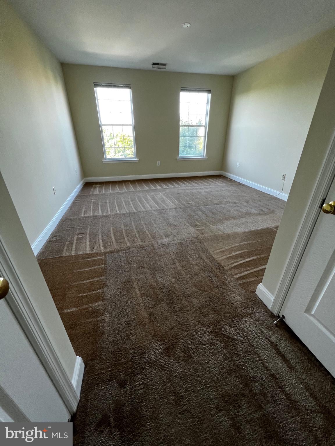 RIVER HILL - Residential Lease