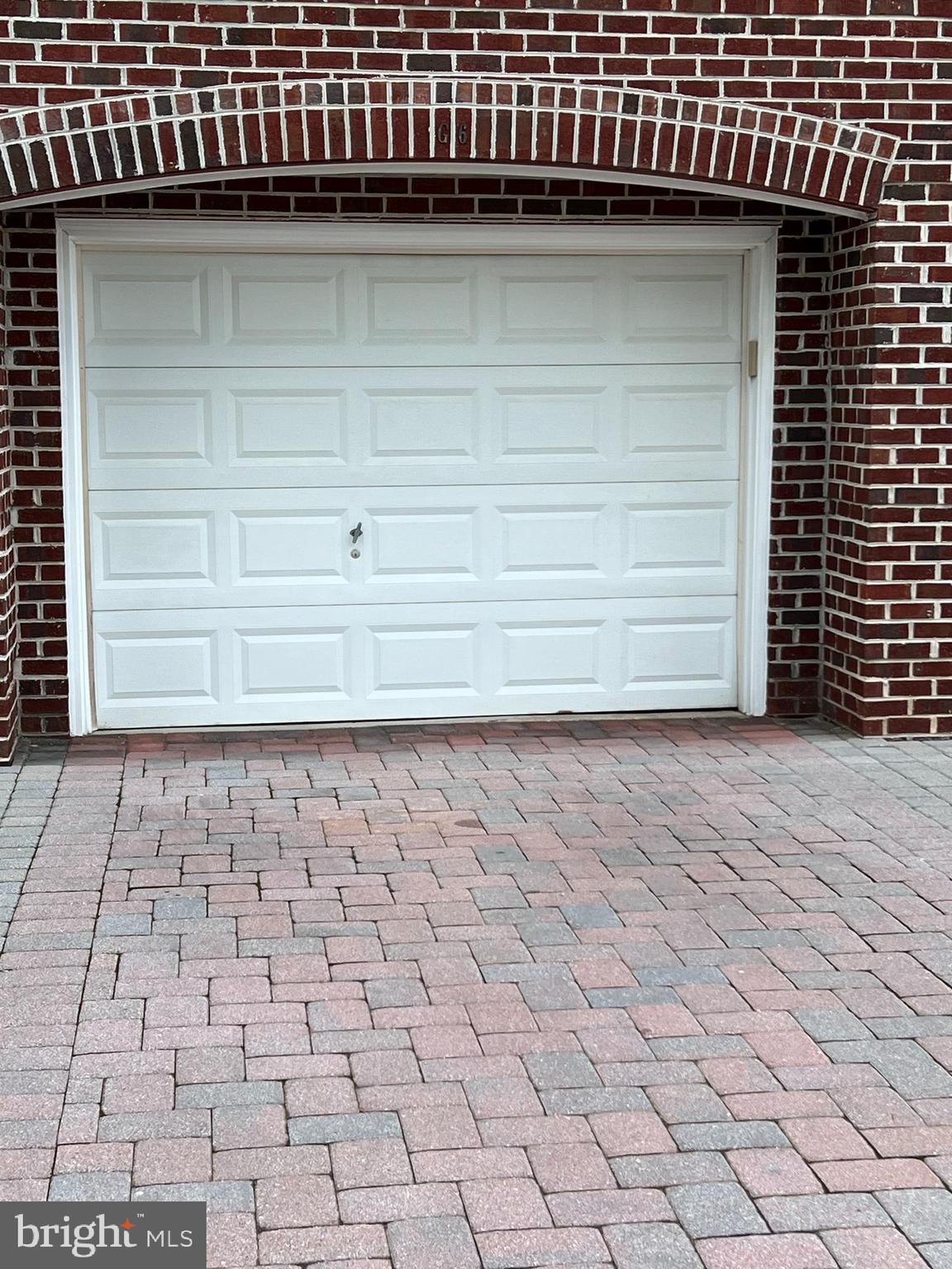 RIVER HILL - Residential Lease