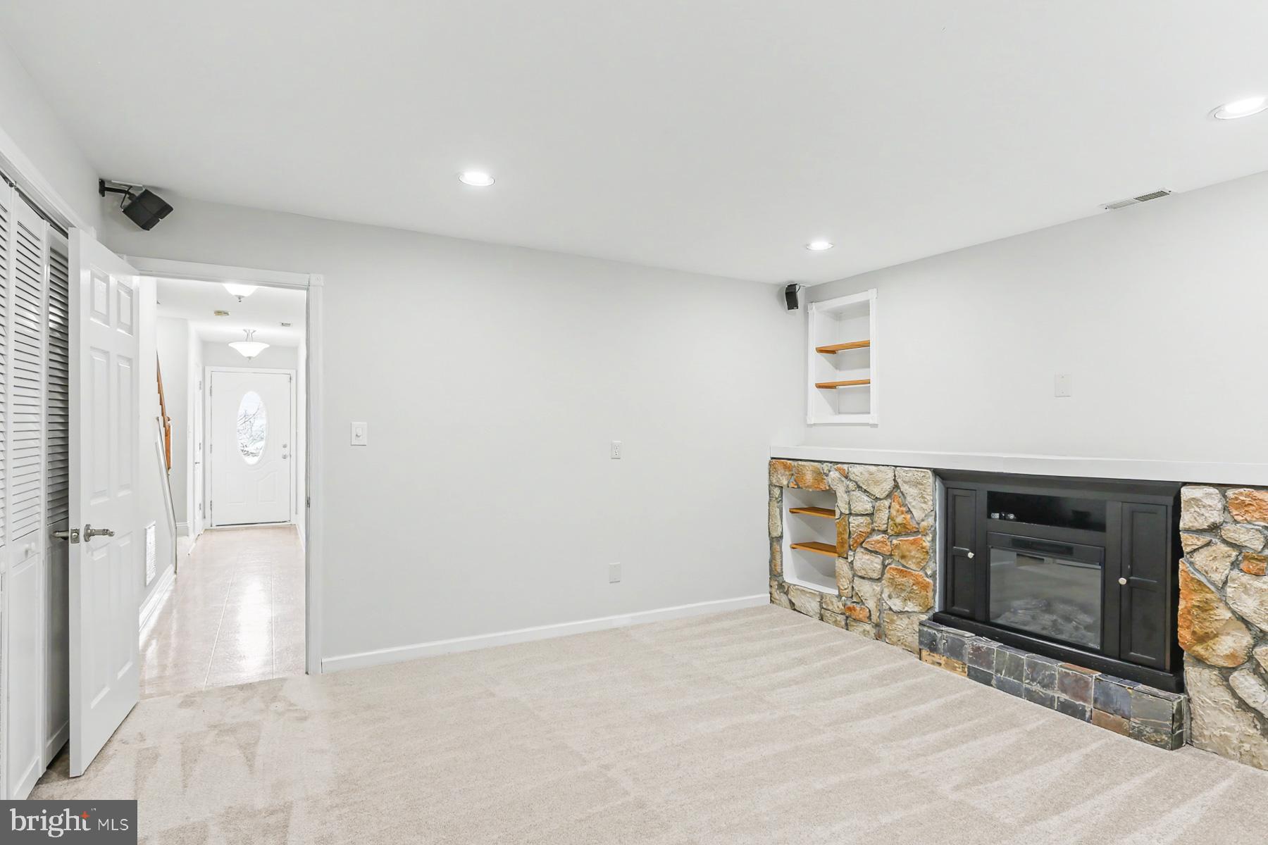 IVY RIDGE - Residential