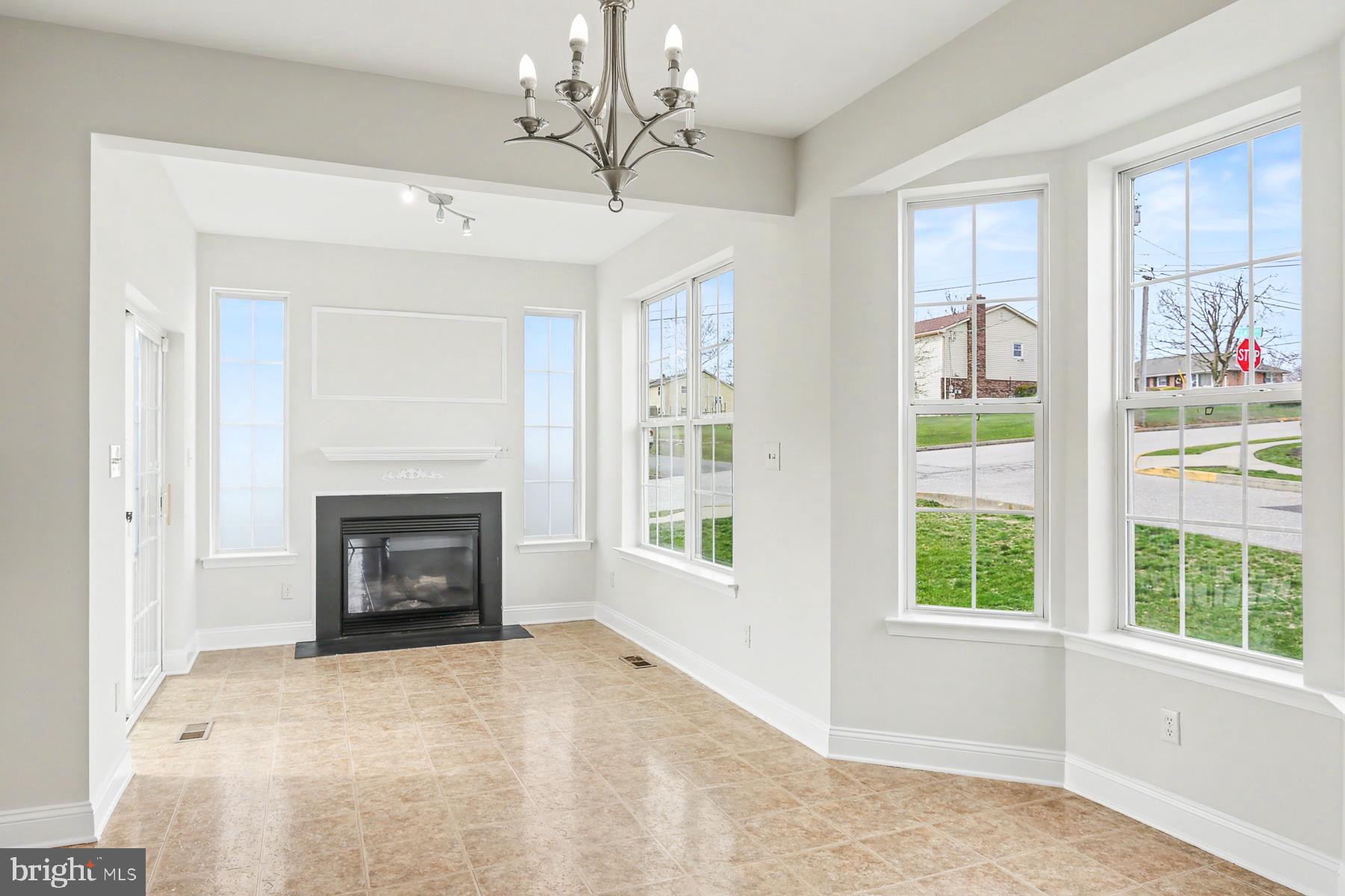 IVY RIDGE - Residential