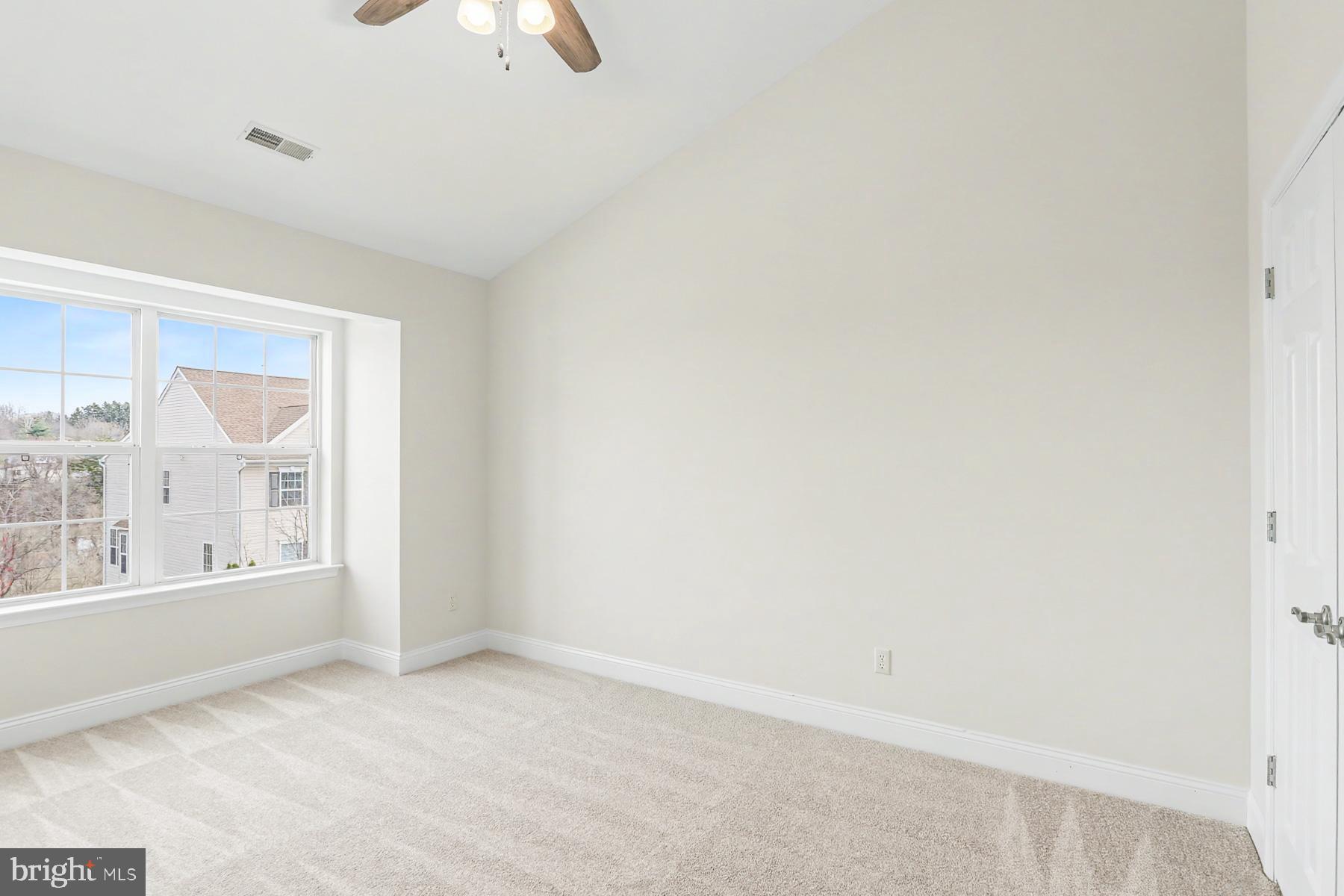 IVY RIDGE - Residential