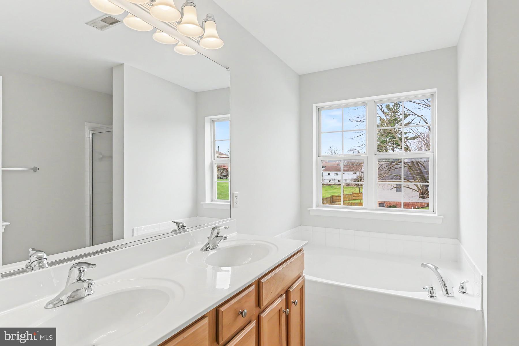 IVY RIDGE - Residential