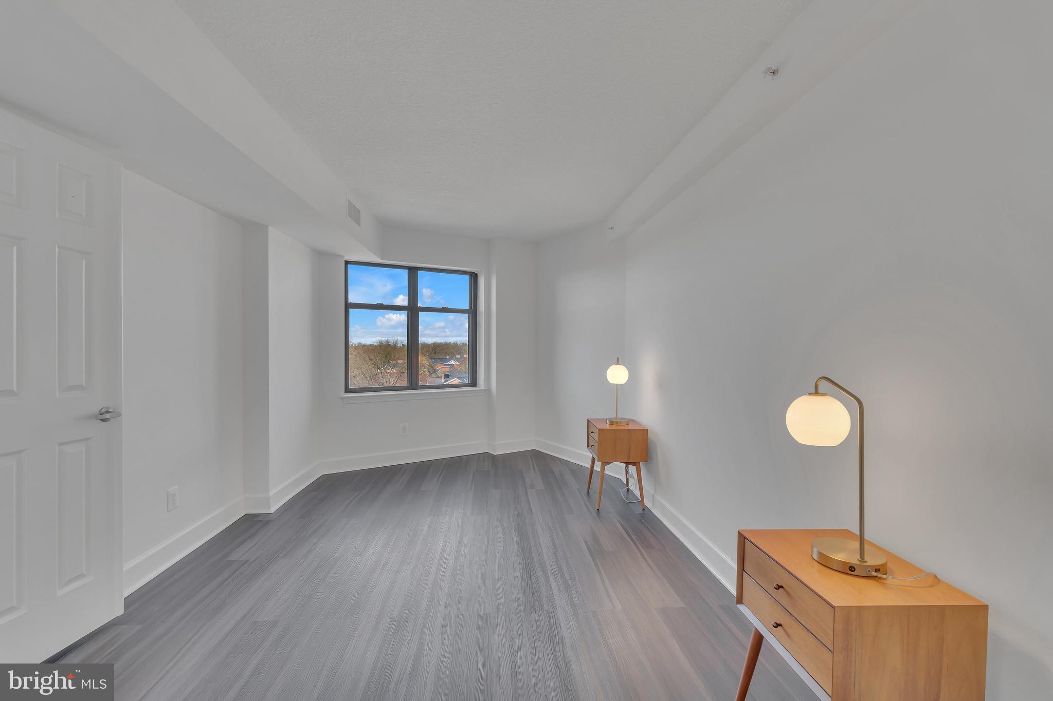 CLEVELAND PARK - Residential