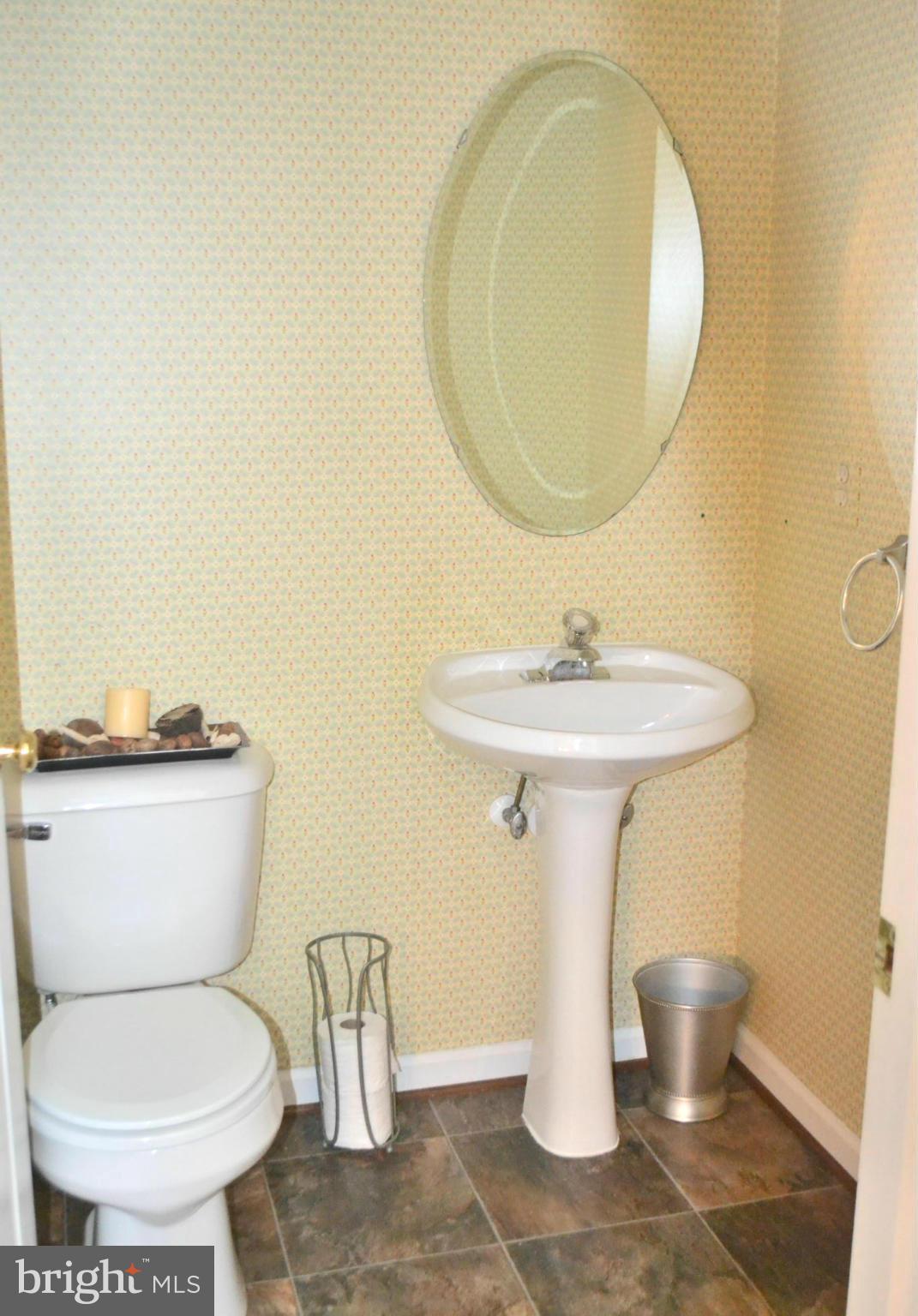 TURNBERRY VILLAGE - Residential Lease