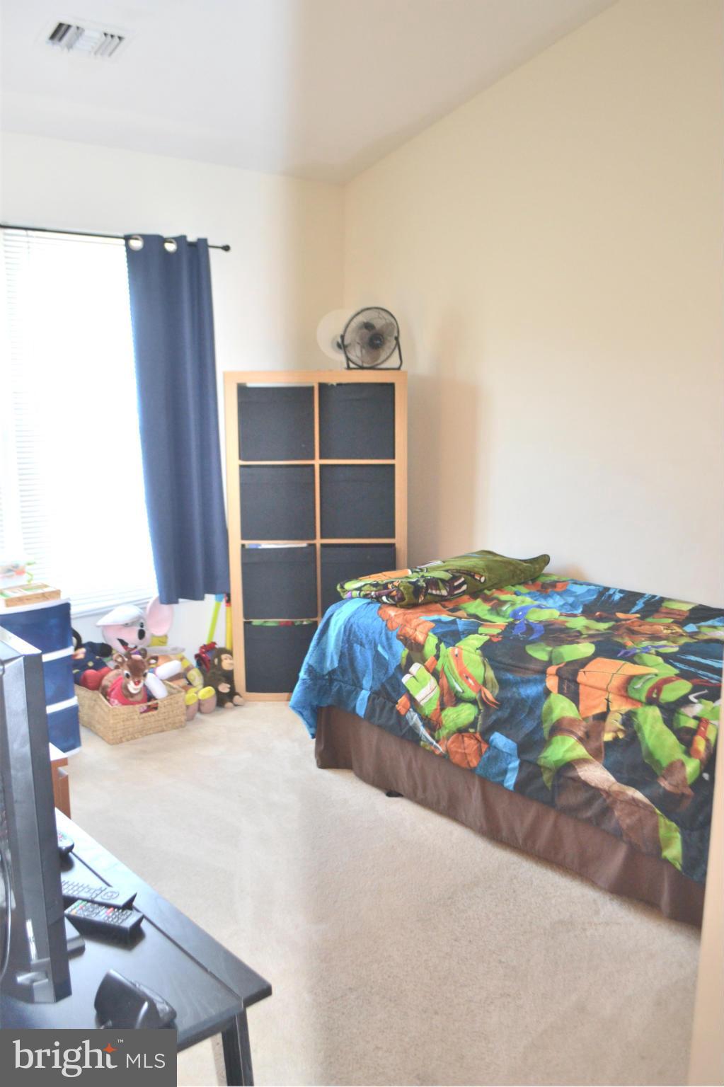 TURNBERRY VILLAGE - Residential Lease