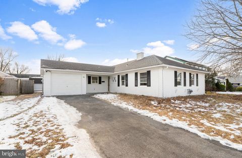 Homes For Sale - 46 Parish Lane<br/> WILLINGBORO, NJ 08046