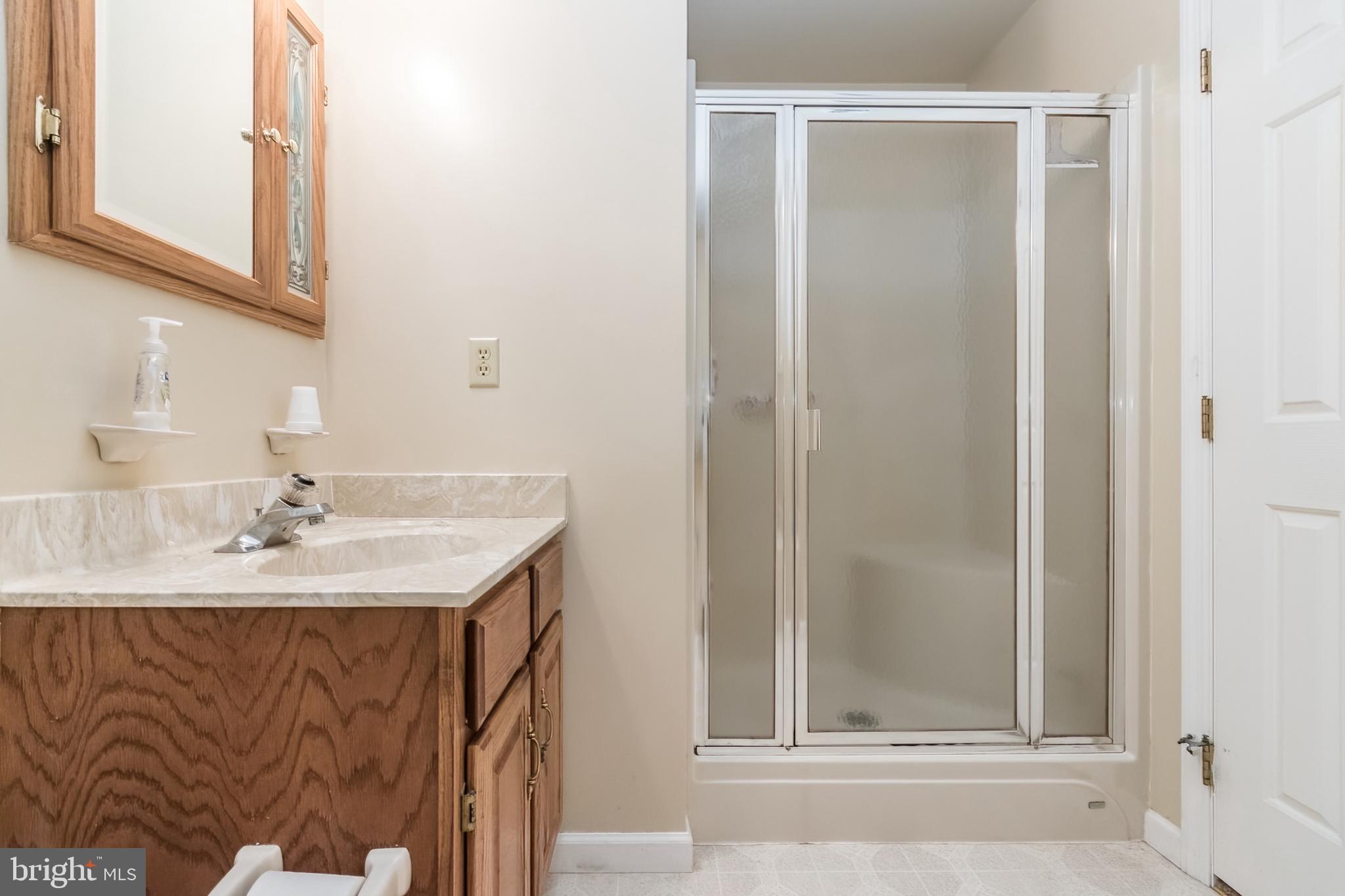 HILLCREST - Residential