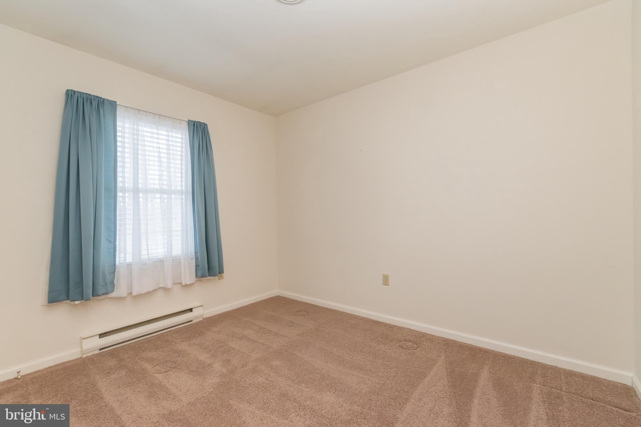 HILLCREST - Residential