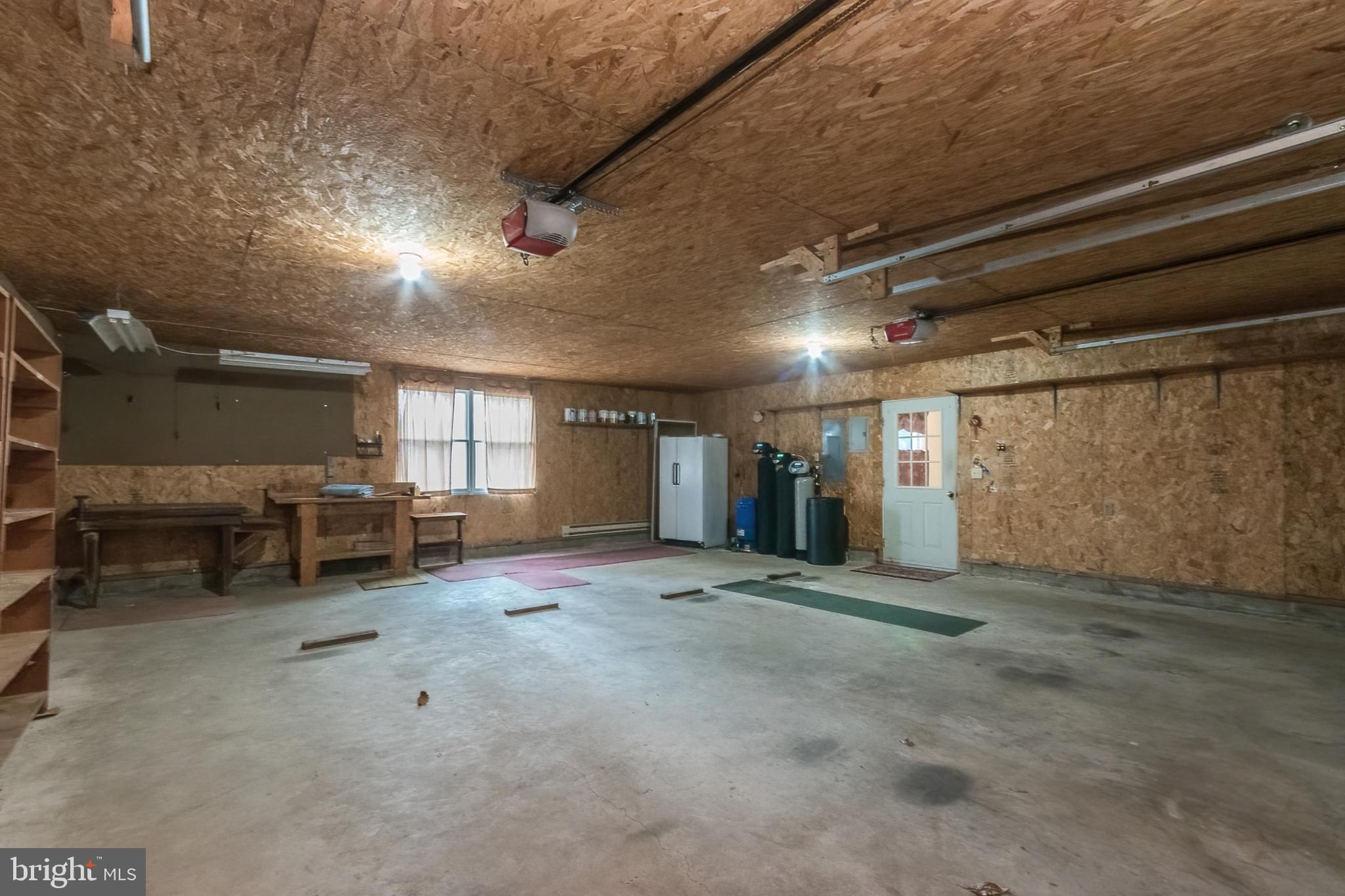 HILLCREST - Residential