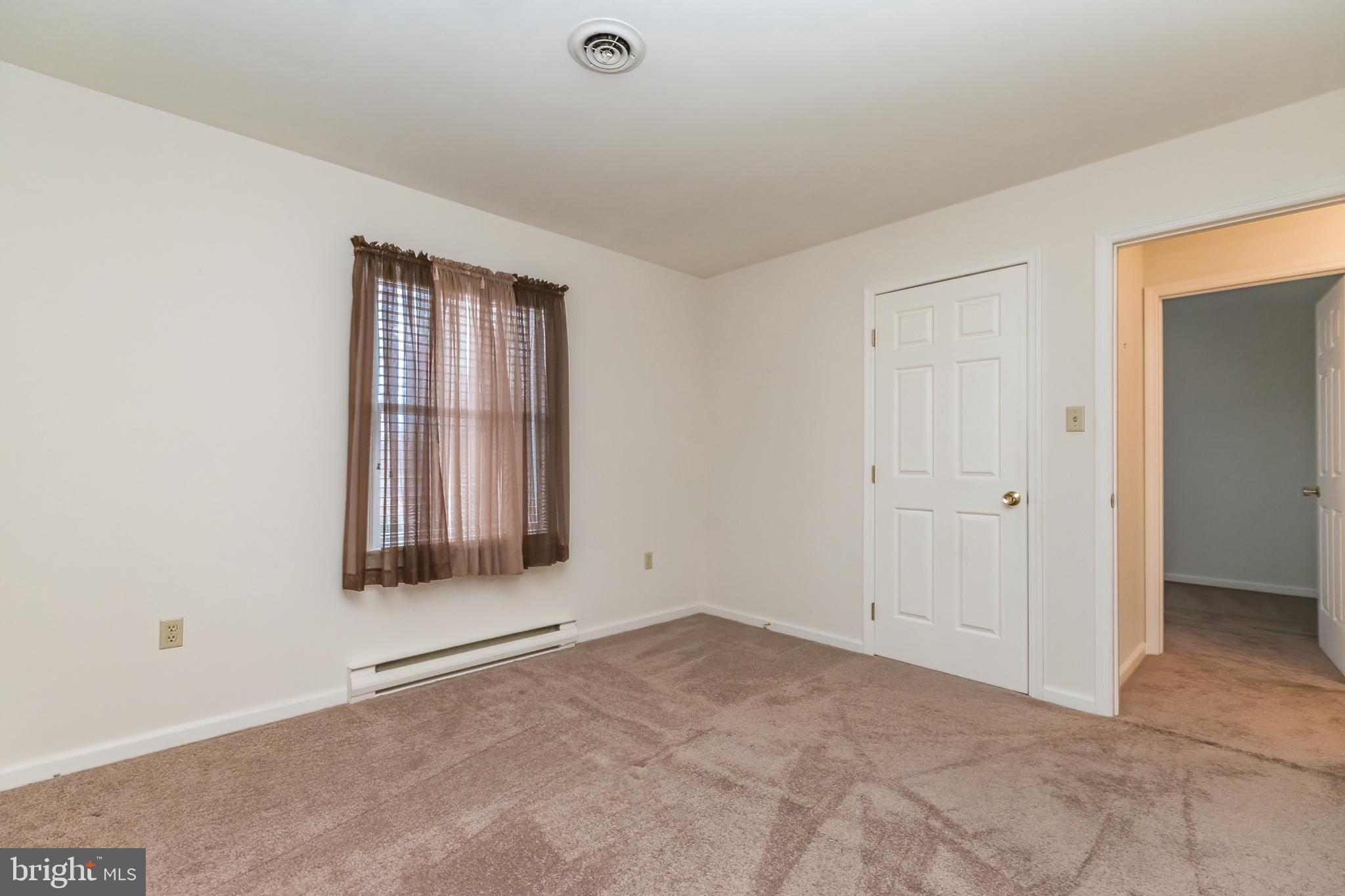 HILLCREST - Residential