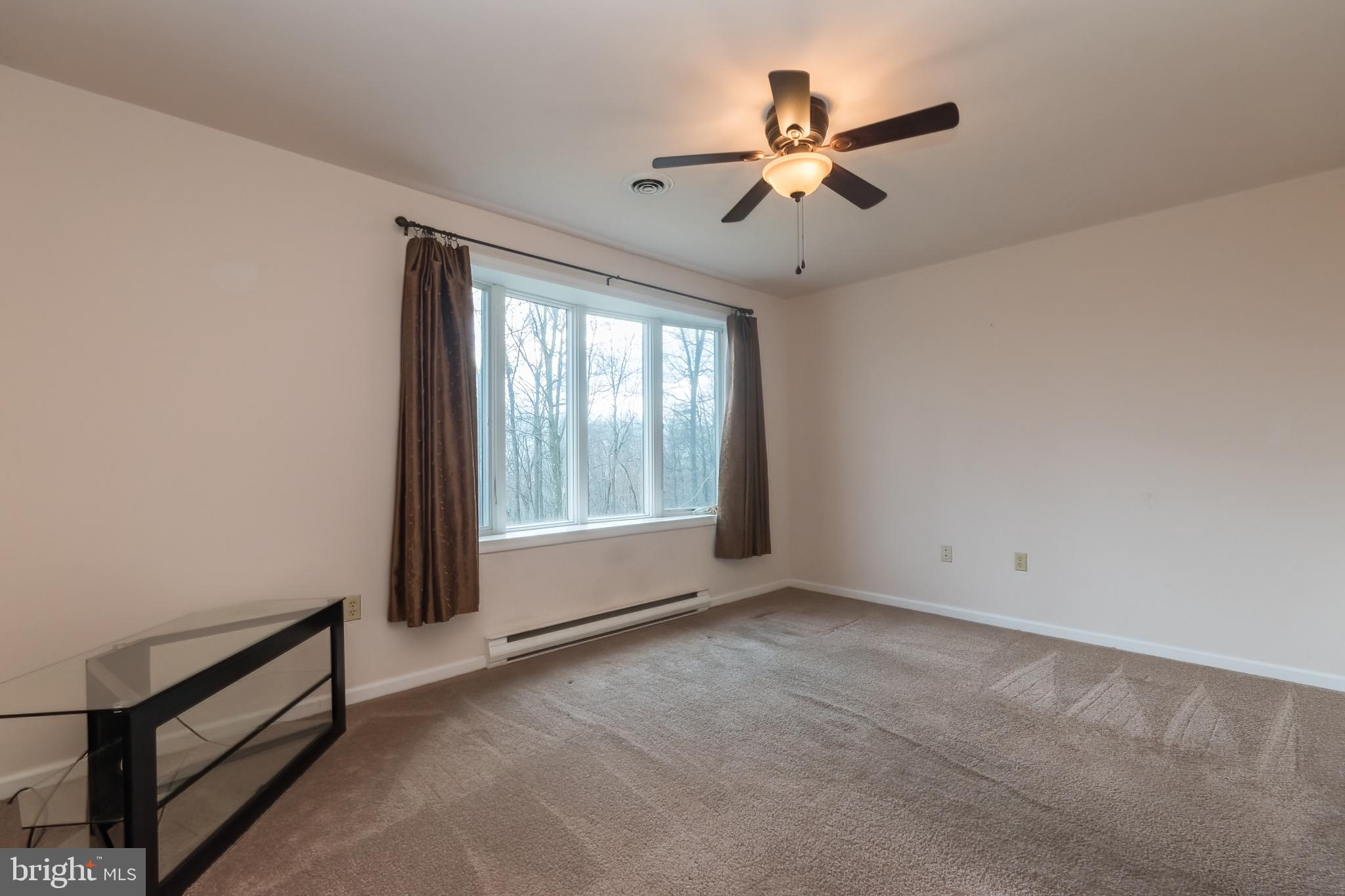 HILLCREST - Residential