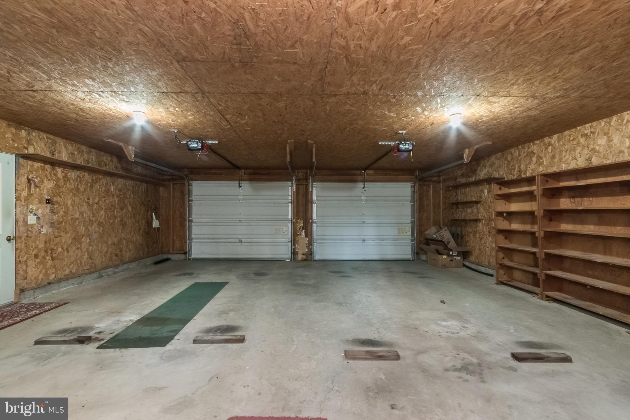 HILLCREST - Residential