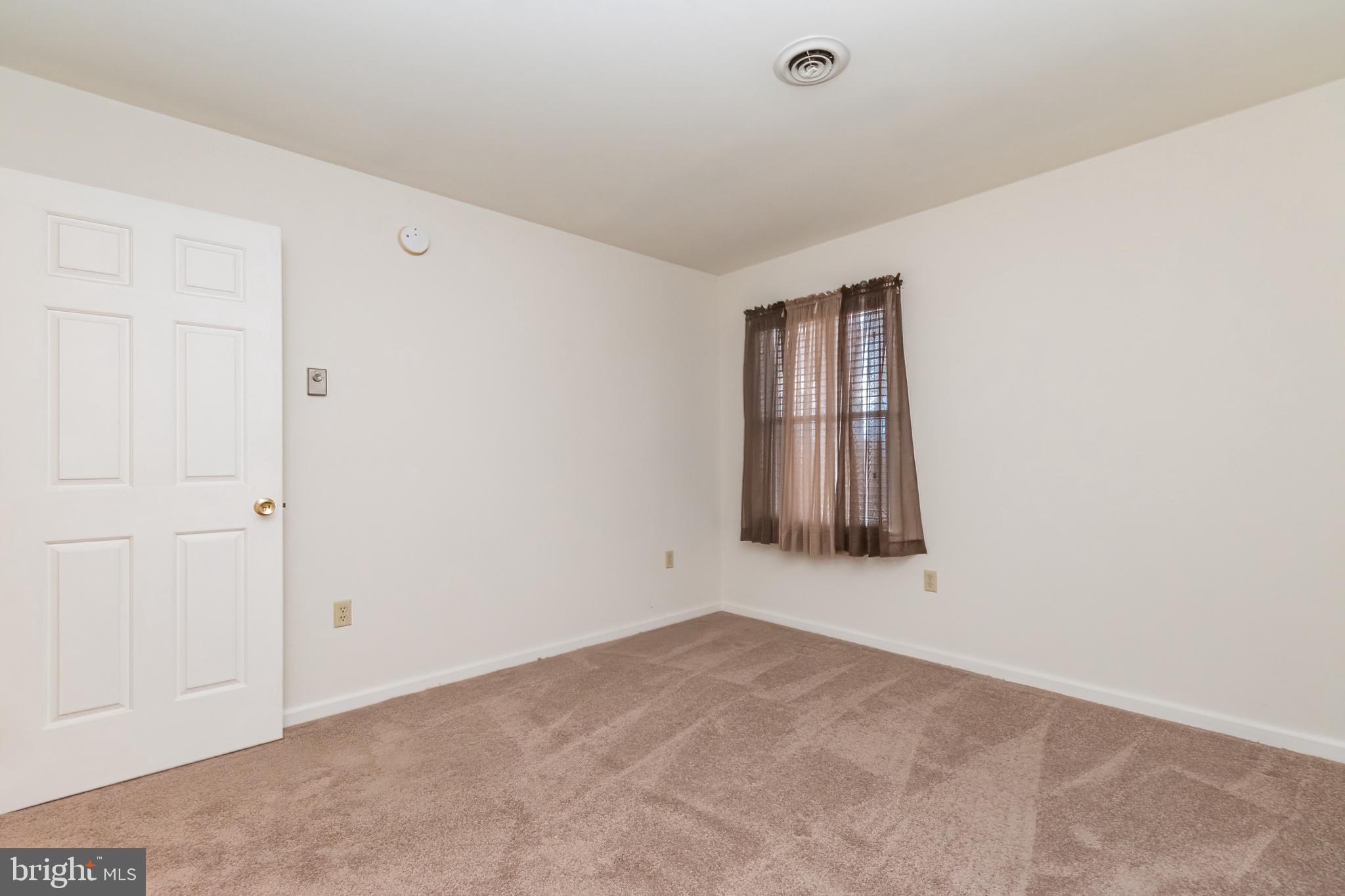 HILLCREST - Residential