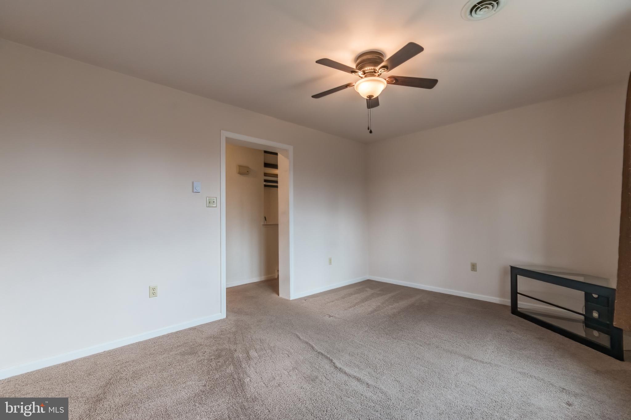 HILLCREST - Residential