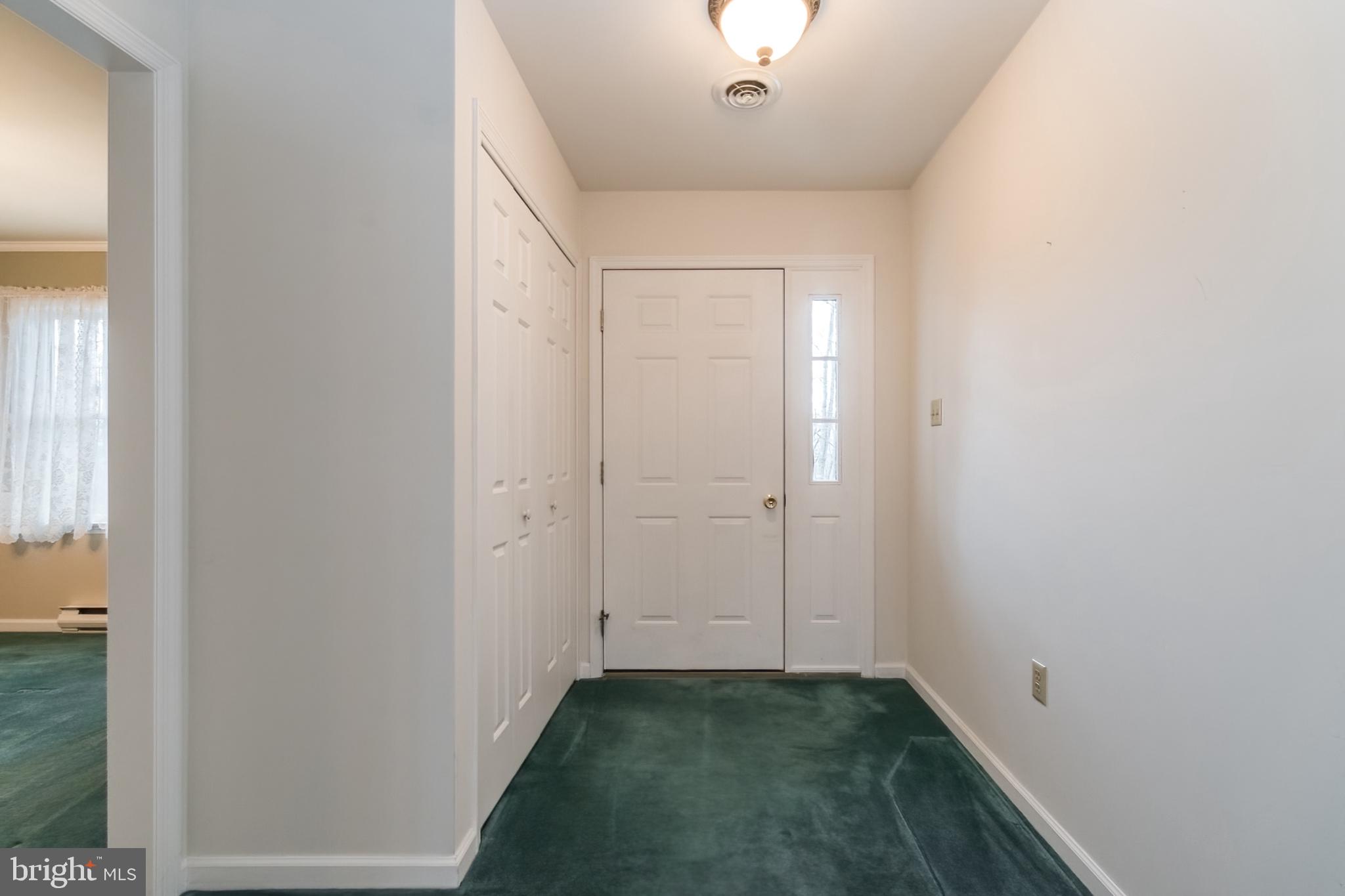 HILLCREST - Residential