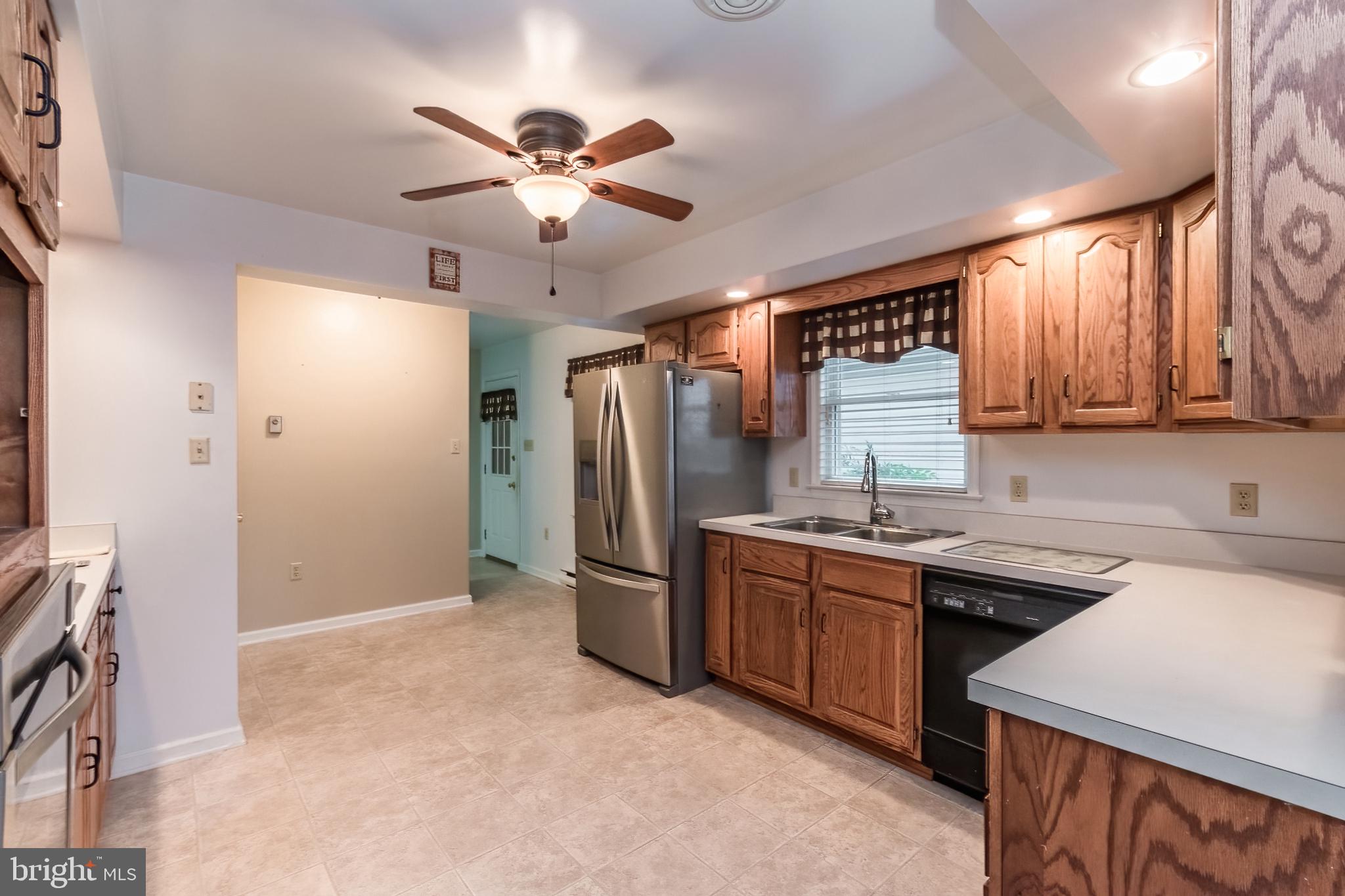 HILLCREST - Residential