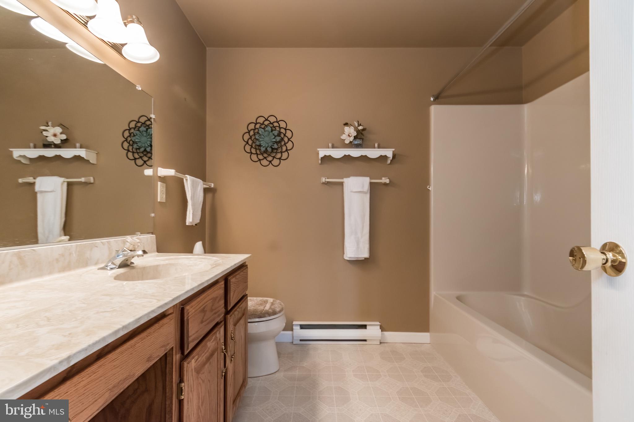 HILLCREST - Residential