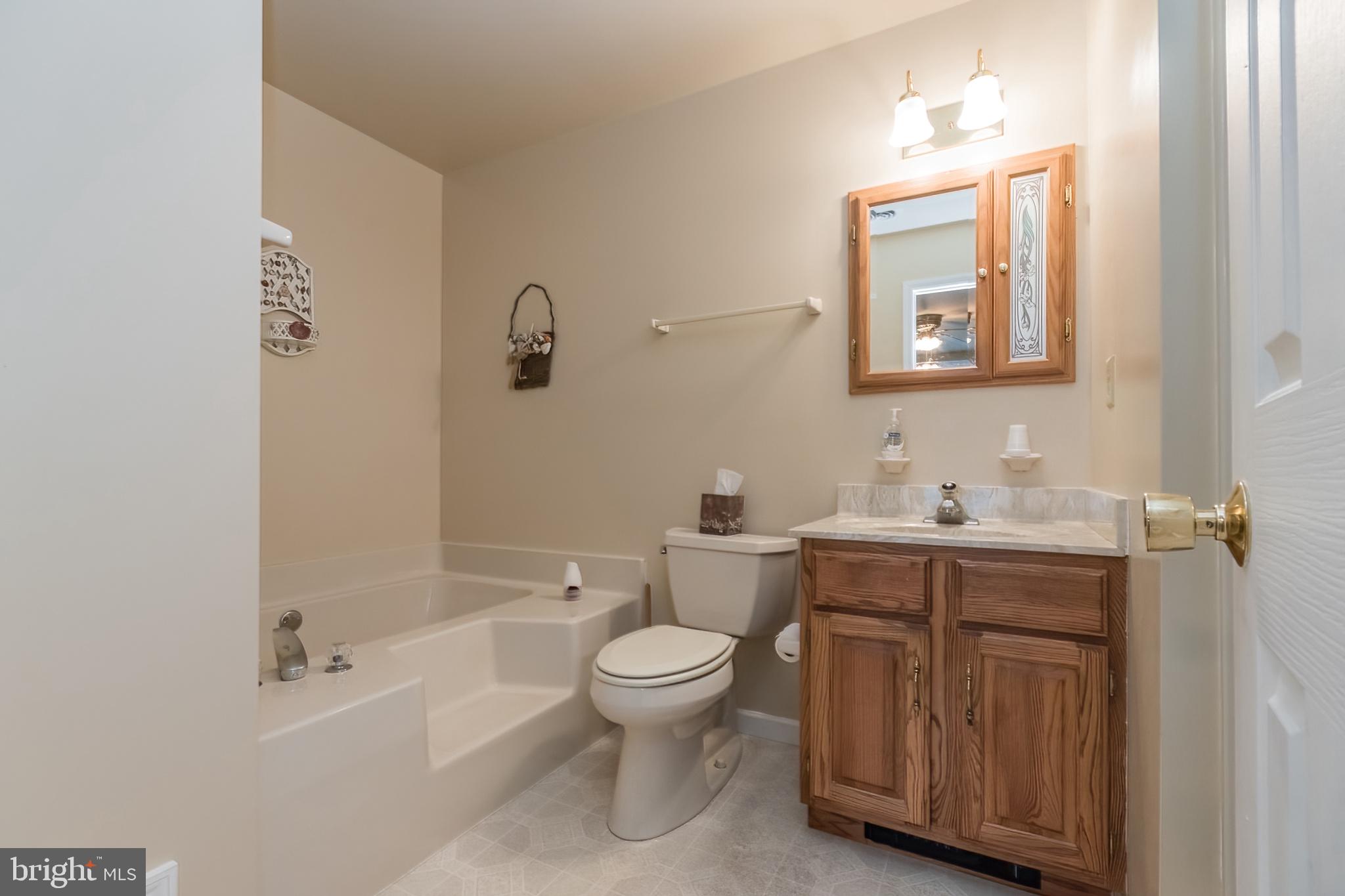 HILLCREST - Residential