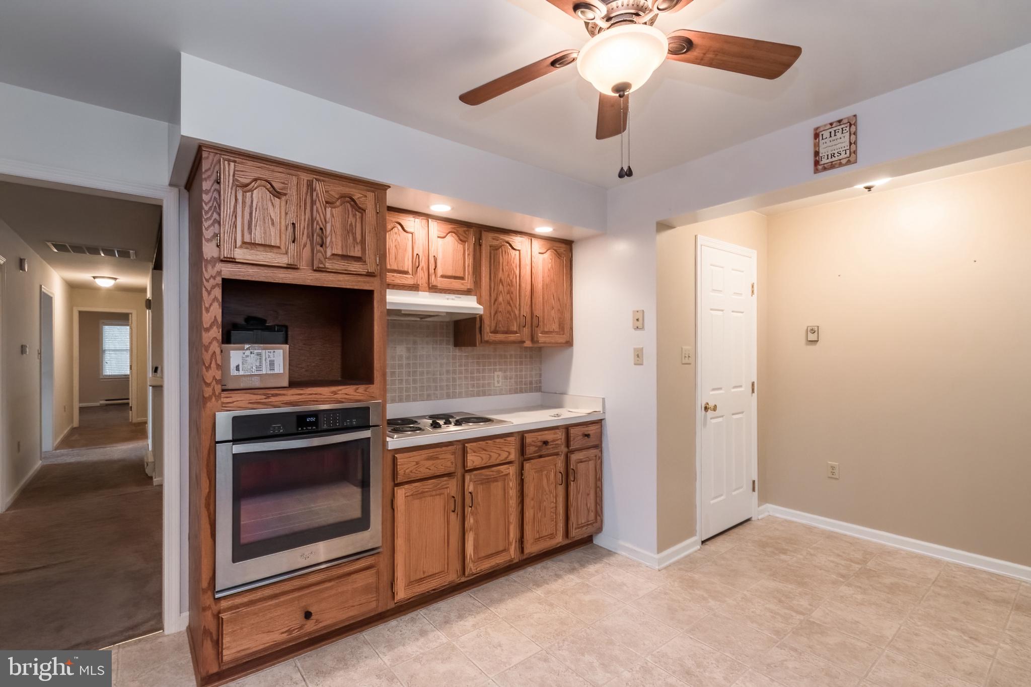 HILLCREST - Residential