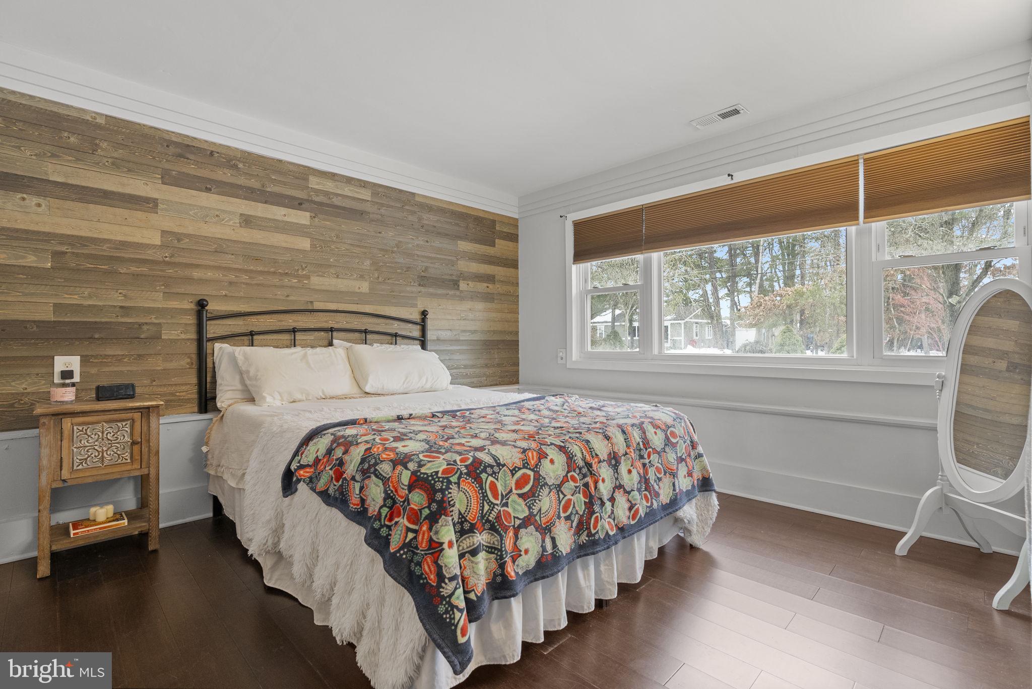 LAKE PINE - Residential